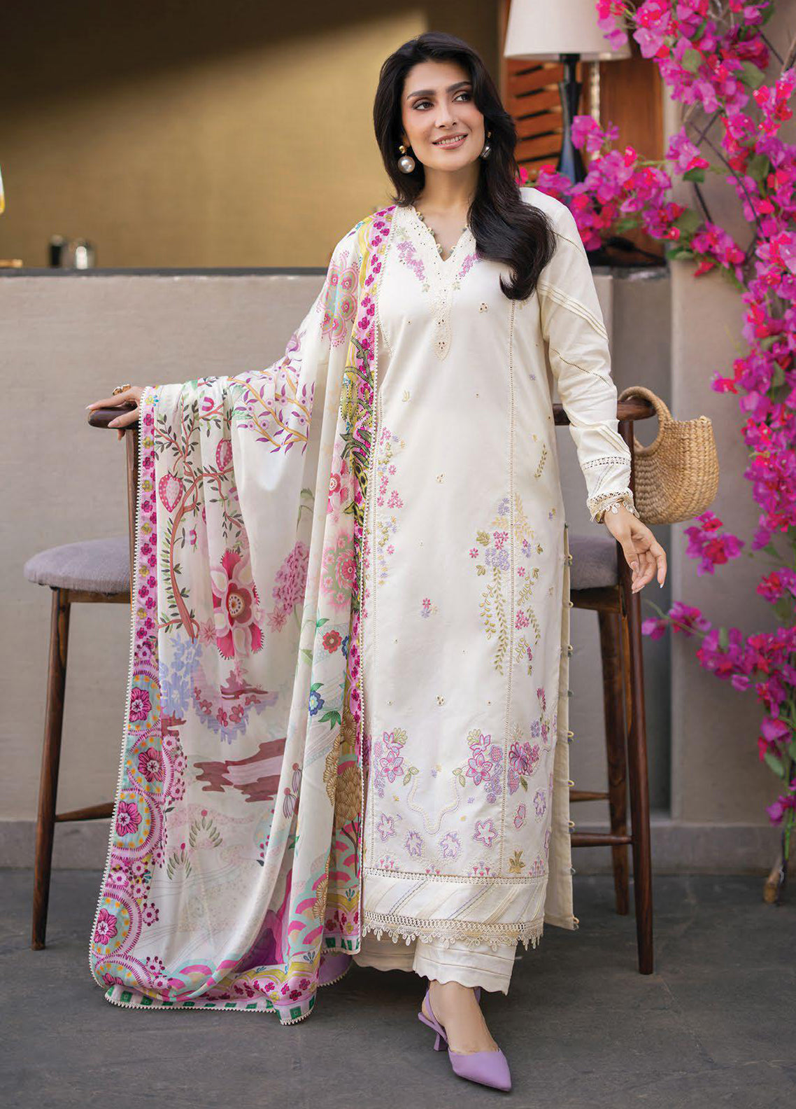 Afsanah By Seran Embroidered Lawn 3 Piece Unstitched Suit SRN26AV1 D-04 ALYNA Afsanah By Seran Embroidered Lawn 3 Piece Unstitched Suit SRN26AV1 D-04 ALYNA