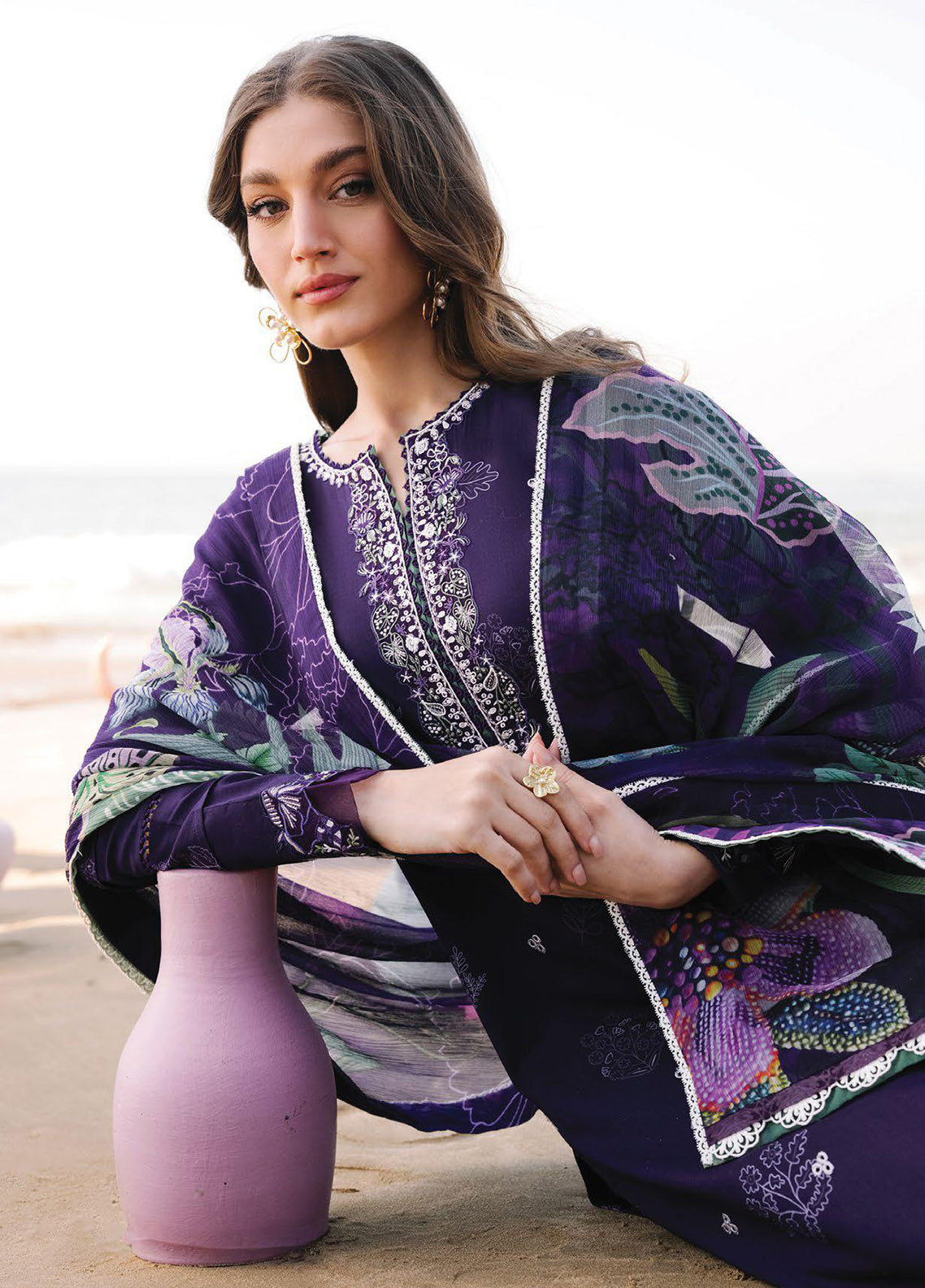 Afsanah By Seran Embroidered Lawn 3 Piece Unstitched Suit SRN26AV1 D-08 ELIN Afsanah By Seran Embroidered Lawn 3 Piece Unstitched Suit SRN26AV1 D-08 ELIN