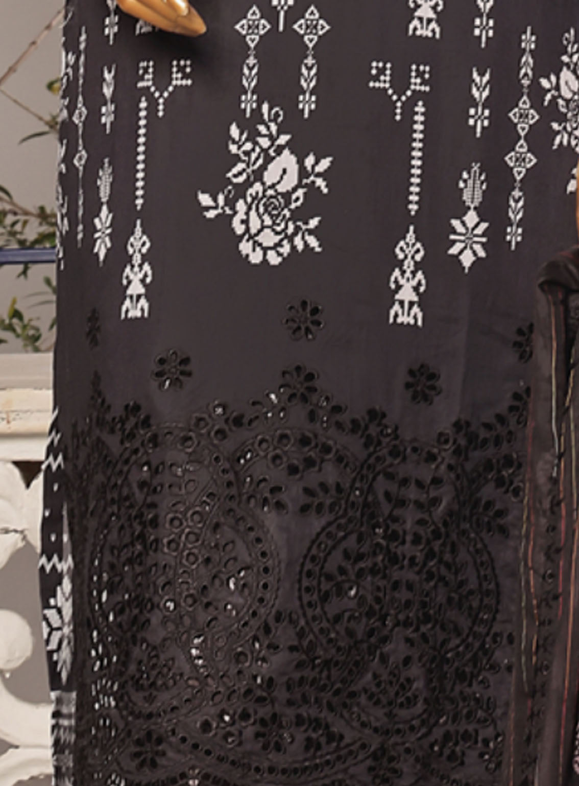 Aifa Chikankari Lawn 3 Piece Unstitched Suit AI24C AF-CK-24602 Aifa Chikankari Lawn 3 Piece Unstitched Suit AI24C AF-CK-24602