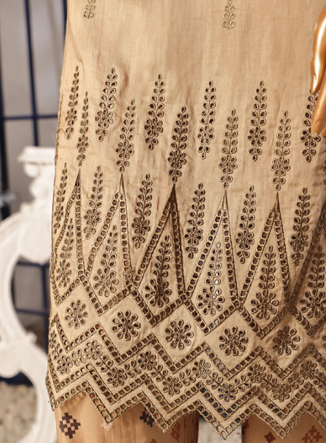 Aifa Chikankari Lawn 3 Piece Unstitched Suit AI24C AF-CK-24607 Aifa Chikankari Lawn 3 Piece Unstitched Suit AI24C AF-CK-24607