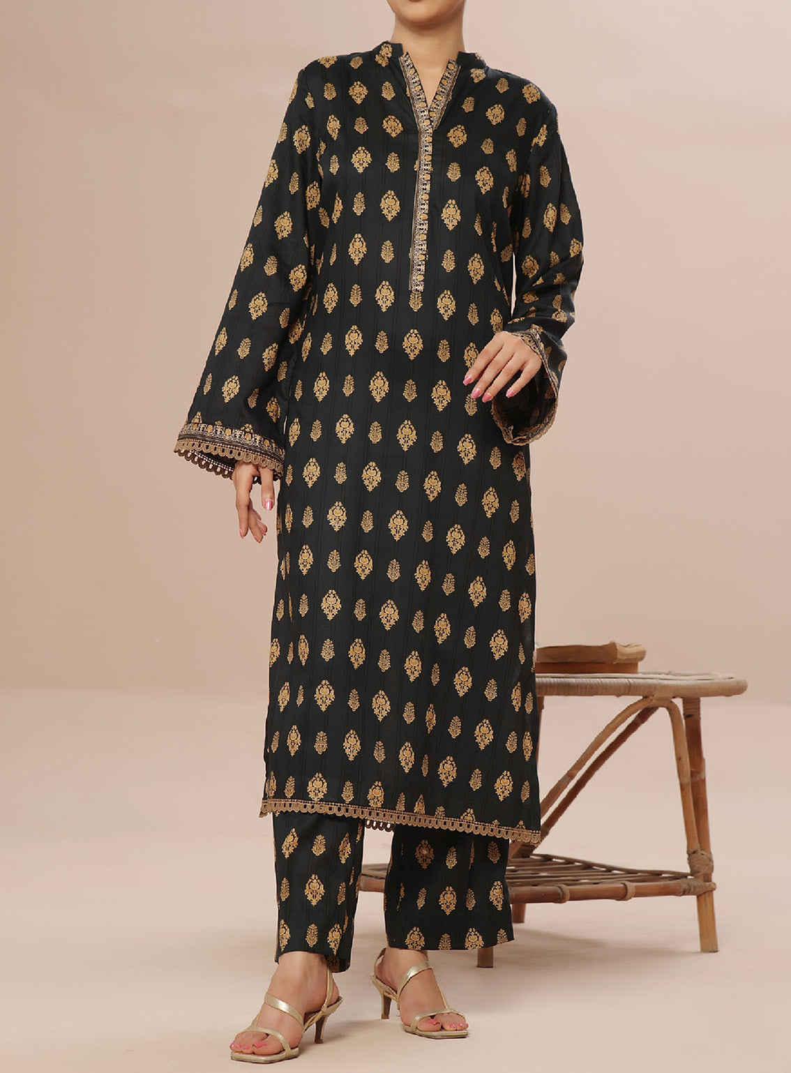 Aiza & Momina By Aizal Printed Lawn 2 Piece Stitched Suit AL25A&M D-531 Aiza & Momina By Aizal Printed Lawn 2 Piece Stitched Suit AL25A&M D-531