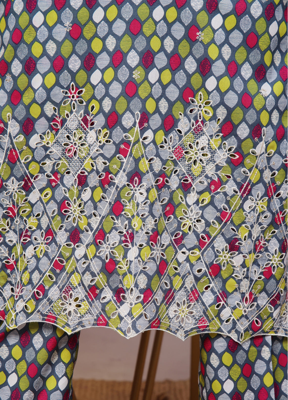 Aiza & Momina By VS Textile Chikankari Cotton 3 Piece Unstitched Suit VS24A&MV3 D-65 Aiza & Momina By VS Textile Chikankari Cotton 3 Piece Unstitched Suit VS24A&MV3 D-65