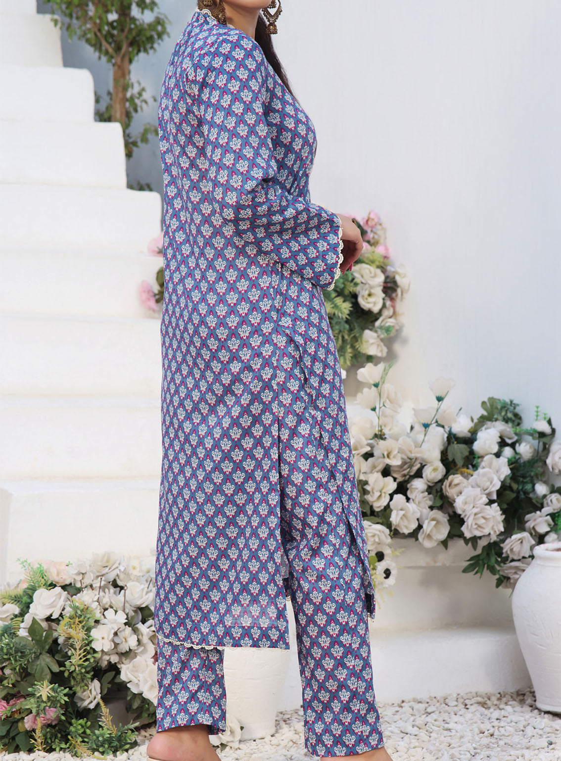 Aiza & Momina By VS Textile Co-Ords Printed Lawn 2 Piece Unstitched Suit VS24A&M D-483 Aiza & Momina By VS Textile Co-Ords Printed Lawn 2 Piece Unstitched Suit VS24A&M D-483