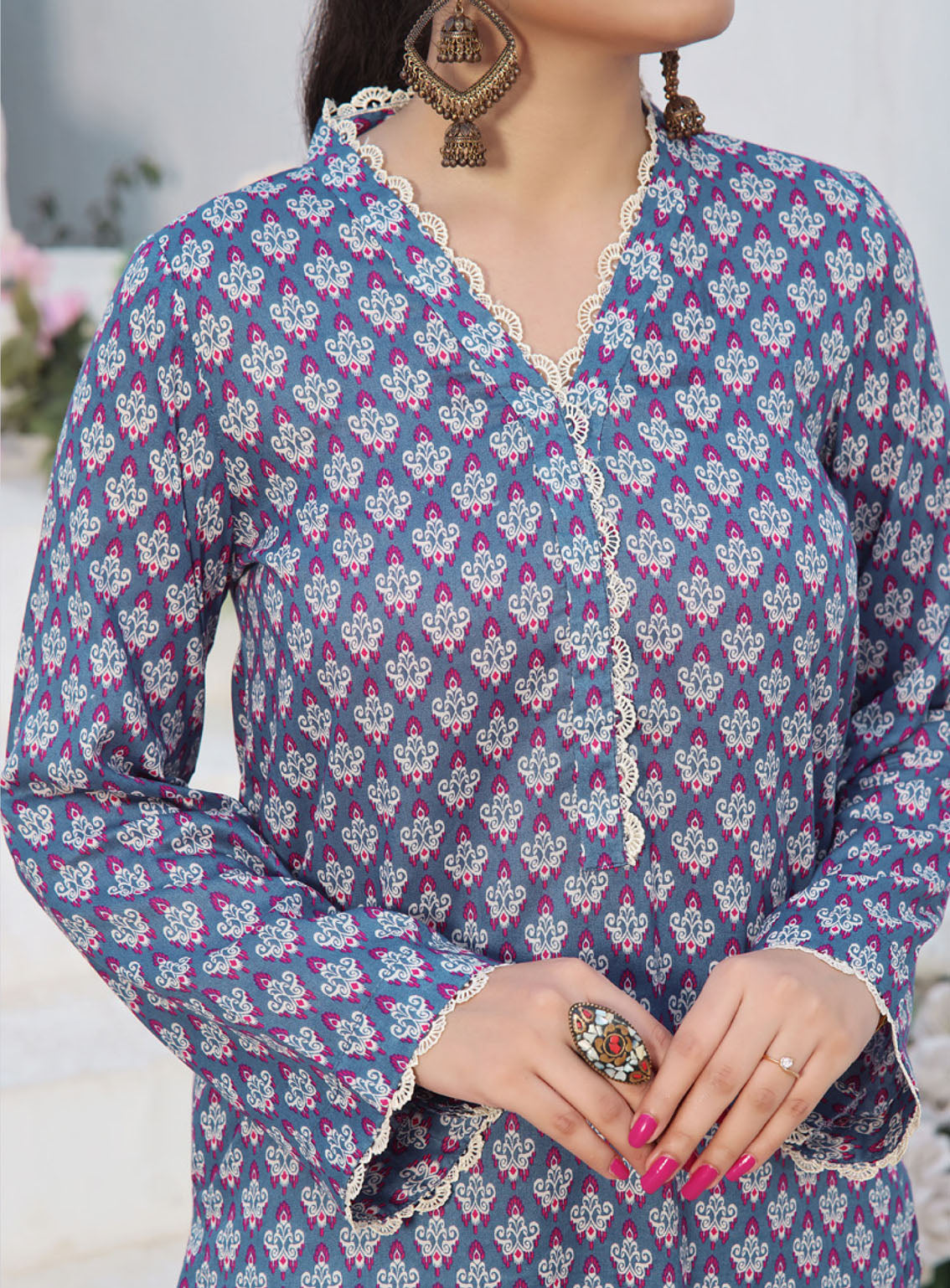 Aiza & Momina By VS Textile Co-Ords Printed Lawn 2 Piece Unstitched Suit VS24A&M D-483 Aiza & Momina By VS Textile Co-Ords Printed Lawn 2 Piece Unstitched Suit VS24A&M D-483