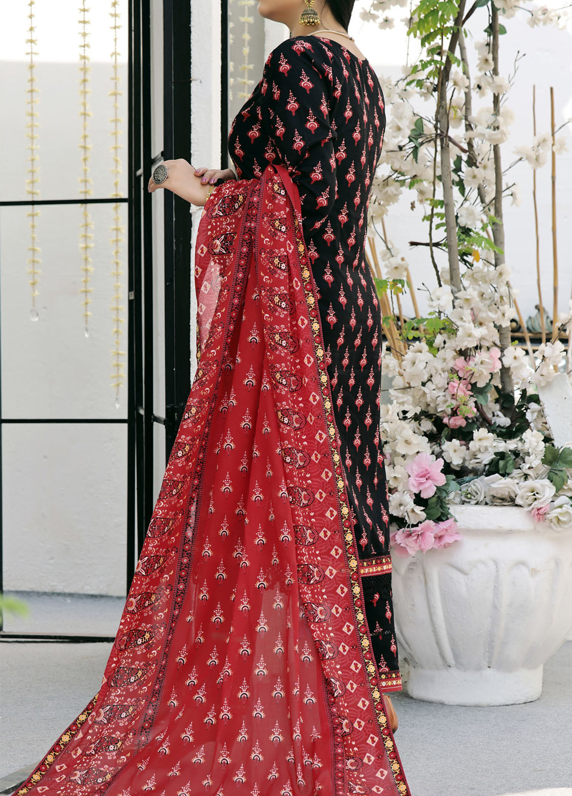 Aiza & Momina By VS Textile Printed Lawn 3 Piece Unstitched Suit VST24A&M V2 D-310 Aiza & Momina By VS Textile Printed Lawn 3 Piece Unstitched Suit VST24A&M V2 D-310