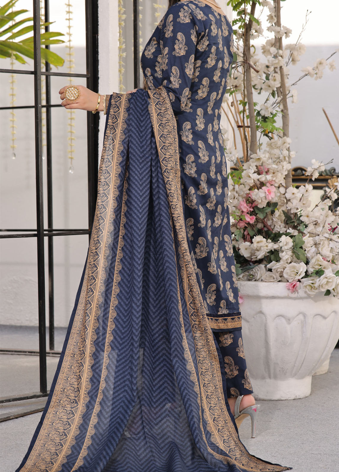 Aiza & Momina By VS Textile Printed Lawn 3 Piece Unstitched Suit VST24A&M V2 D-312 Aiza & Momina By VS Textile Printed Lawn 3 Piece Unstitched Suit VST24A&M V2 D-312