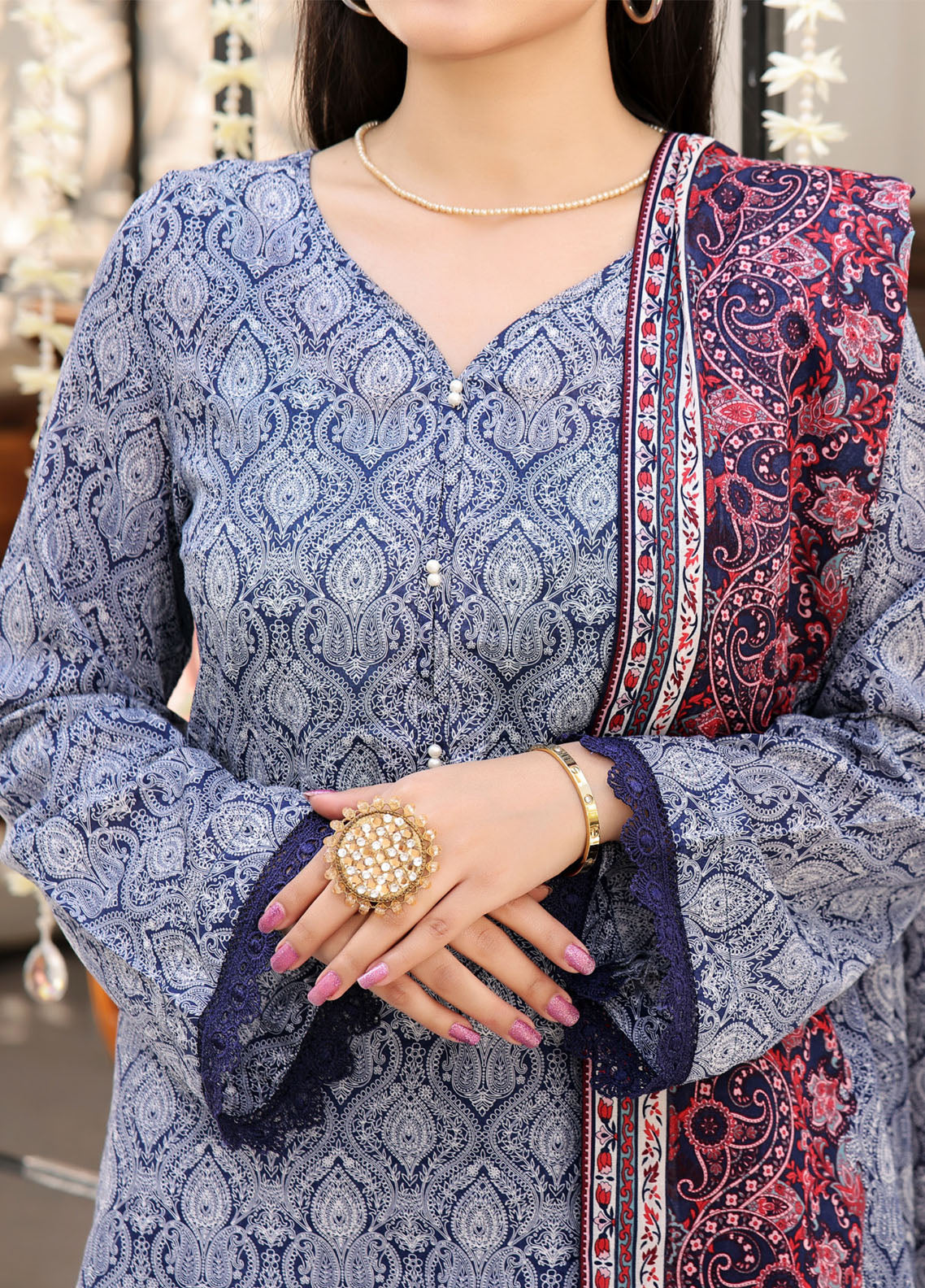 Aiza & Momina By VS Textile Printed Lawn 3 Piece Unstitched Suit VST24A&M V2 D-318 Aiza & Momina By VS Textile Printed Lawn 3 Piece Unstitched Suit VST24A&M V2 D-318
