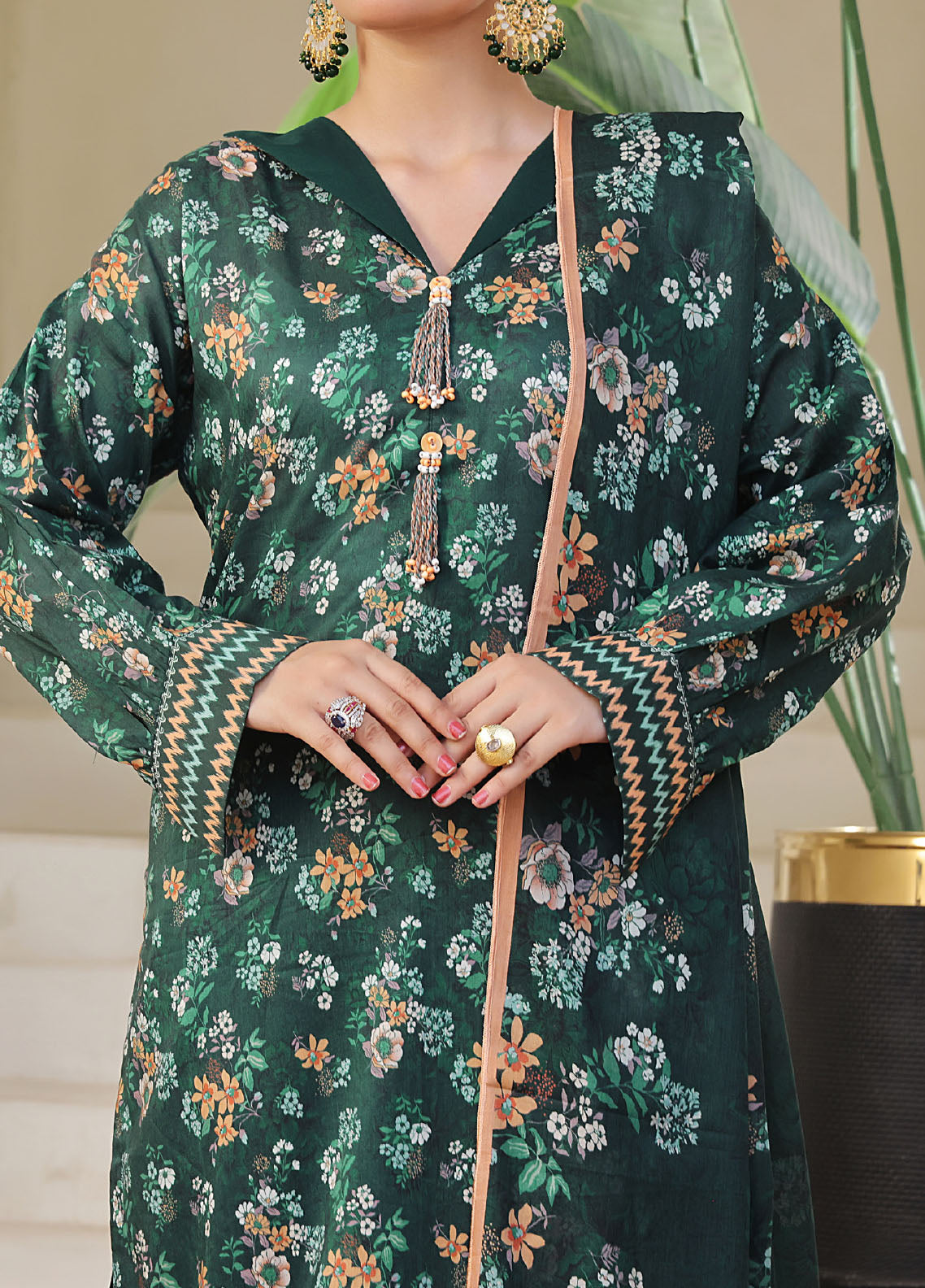 Aizal Printed Lawn 3 Piece Stitched Suit AL25PLV1 D-652 Aizal Printed Lawn 3 Piece Stitched Suit AL25PLV1 D-652