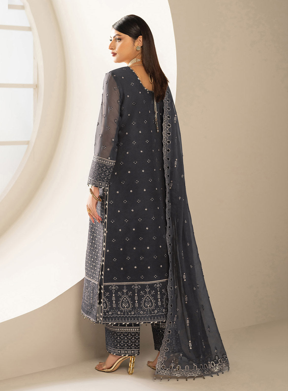 Alizeh Formals Embroidered Chiffon 3 Piece Unstitched Suit AF25AF D-2188 AKOYA Alizeh Formals Embroidered Chiffon 3 Piece Unstitched Suit AF25AF D-2188 AKOYA