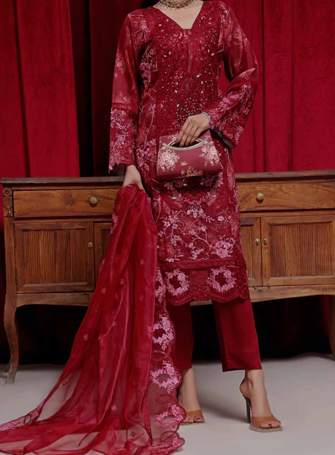 Alyana By Pak Fabrics Embroidered Organza Semi Stitched 3 Piece Suit PF25LEO EAT-445 Alyana By Pak Fabrics Embroidered Organza Semi Stitched 3 Piece Suit PF25LEO EAT-445