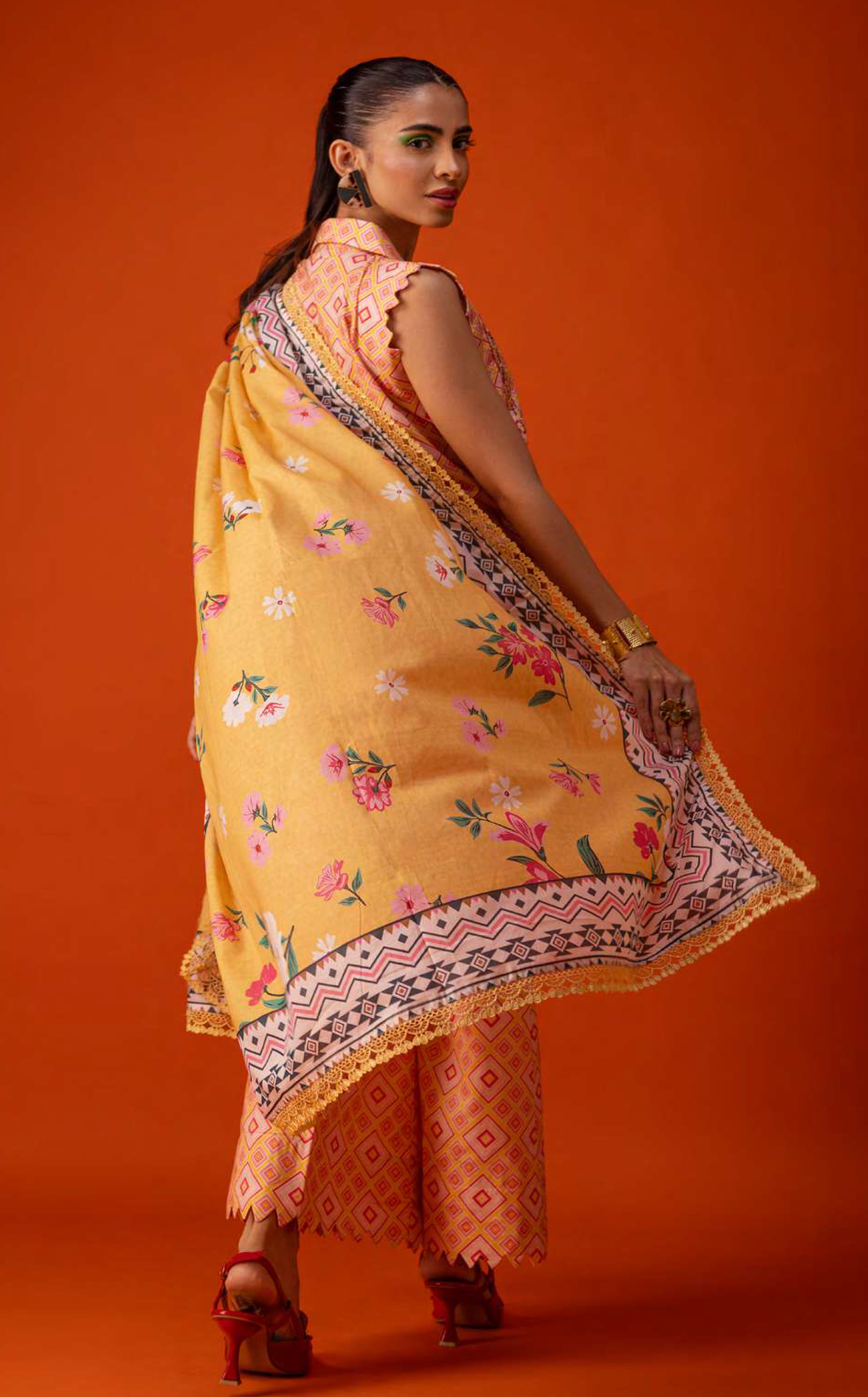 Alzohaib Coco Popup Digital Printed Cambric 3 Piece Unstitched Suit AZ24CP-V2 D-09 Alzohaib Coco Popup Digital Printed Cambric 3 Piece Unstitched Suit AZ24CP-V2 D-09