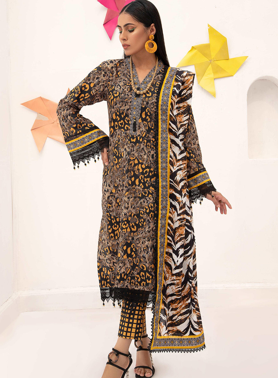 Alzohaib Coco Popup Printed Cambric 3 Piece Unstitched Suit AZ24CP CPC-24-06 Alzohaib Coco Popup Printed Cambric 3 Piece Unstitched Suit AZ24CP CPC-24-06