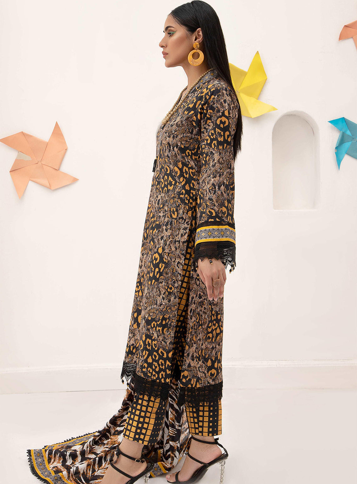 Alzohaib Coco Popup Printed Cambric 3 Piece Unstitched Suit AZ24CP CPC-24-06 Alzohaib Coco Popup Printed Cambric 3 Piece Unstitched Suit AZ24CP CPC-24-06