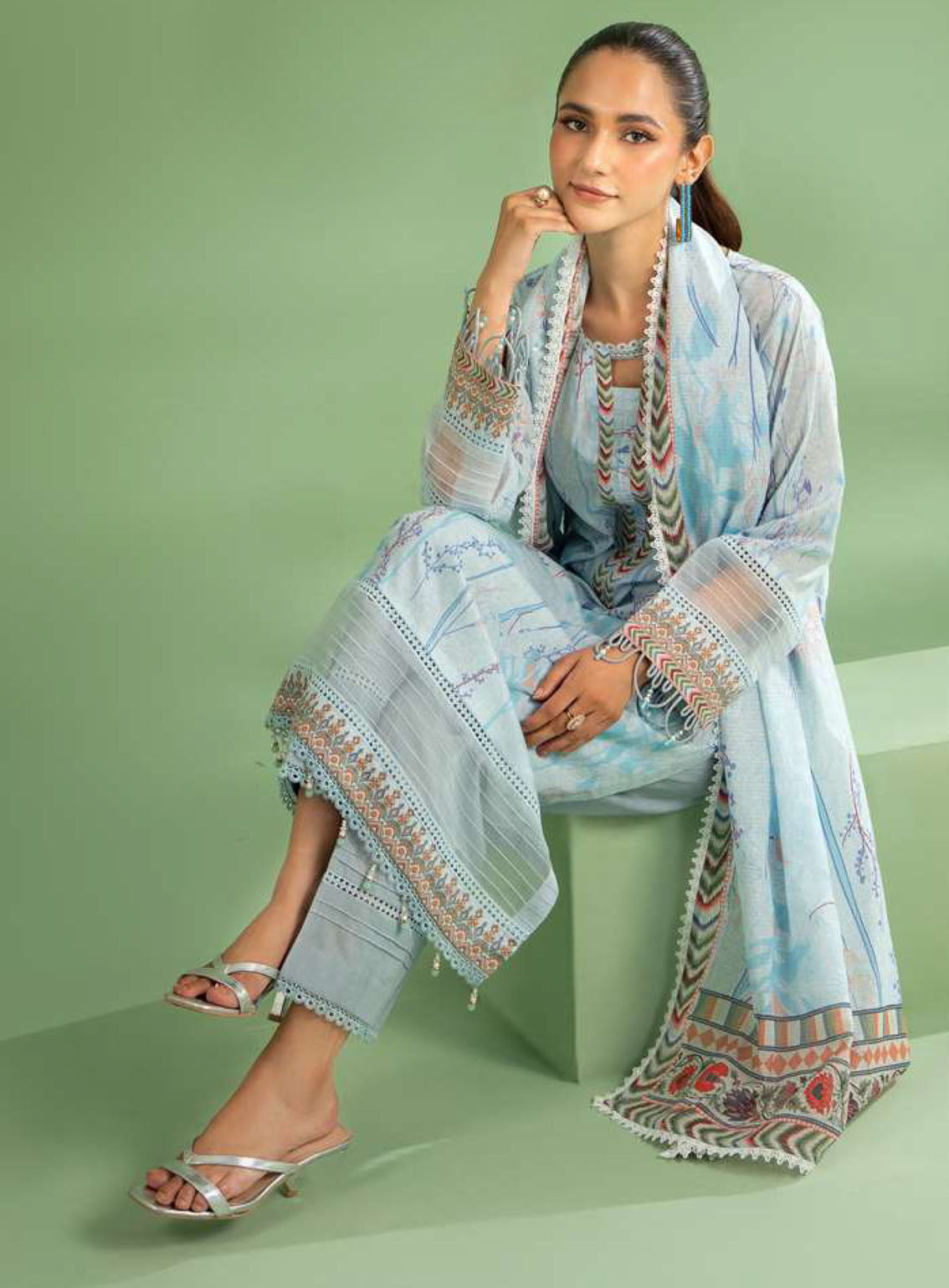 Alzohaib Colors Digital Printed Bana Doriya Dupatta Lawn 3 Piece Unstitched Suit AZ24CL CDB-05 Alzohaib Colors Digital Printed Bana Doriya Dupatta Lawn 3 Piece Unstitched Suit AZ24CL CDB-05