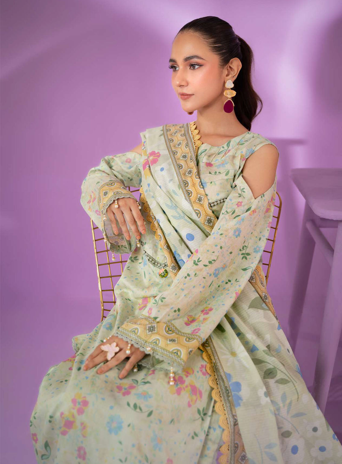 Alzohaib Colors Digital Printed Bana Doriya Dupatta Lawn 3 Piece Unstitched Suit AZ24CL CDB-06 Alzohaib Colors Digital Printed Bana Doriya Dupatta Lawn 3 Piece Unstitched Suit AZ24CL CDB-06