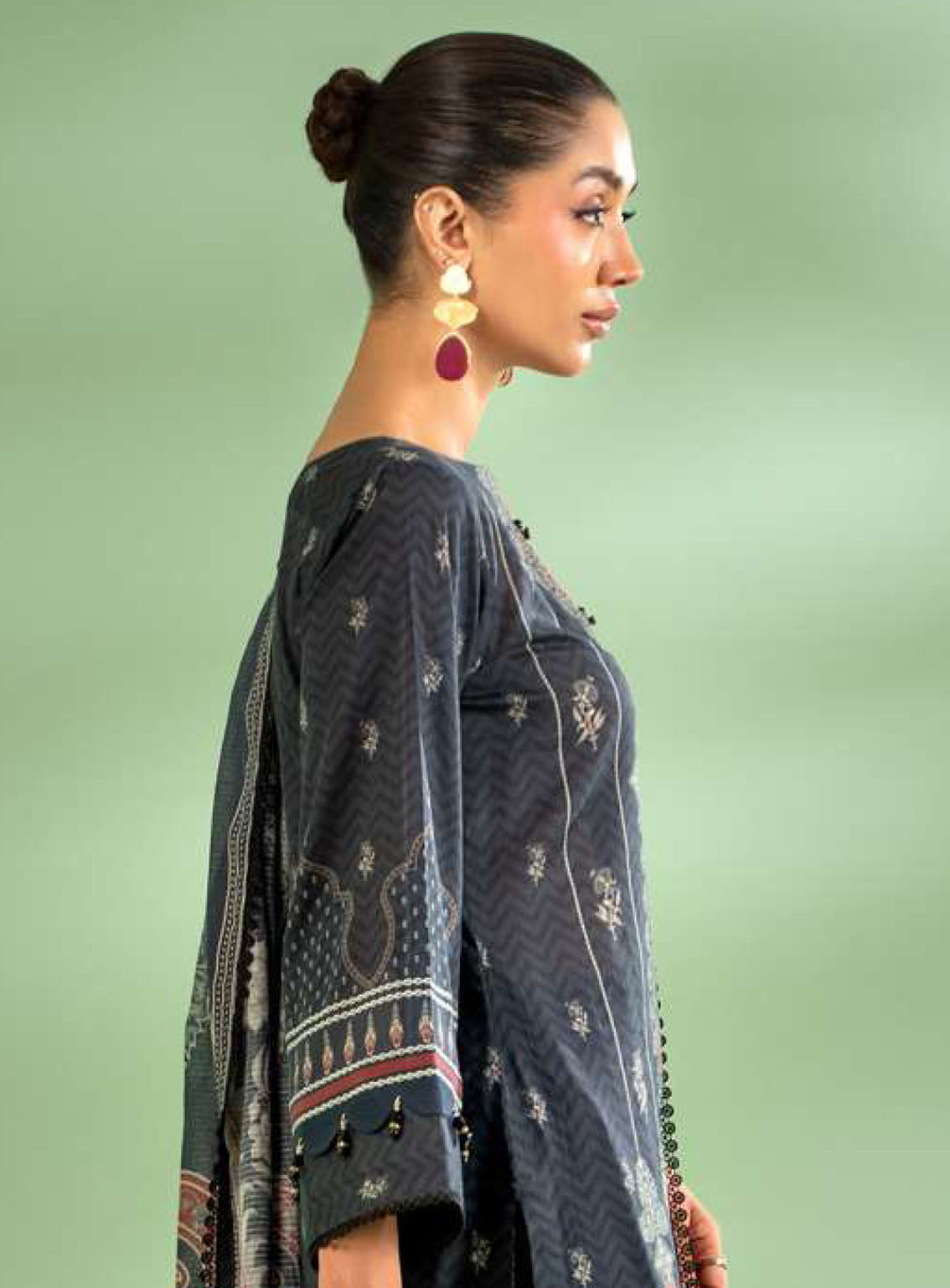 Alzohaib Colors Digital Printed Bana Doriya Dupatta Lawn 3 Piece Unstitched Suit AZ24CL CDB-09 Alzohaib Colors Digital Printed Bana Doriya Dupatta Lawn 3 Piece Unstitched Suit AZ24CL CDB-09