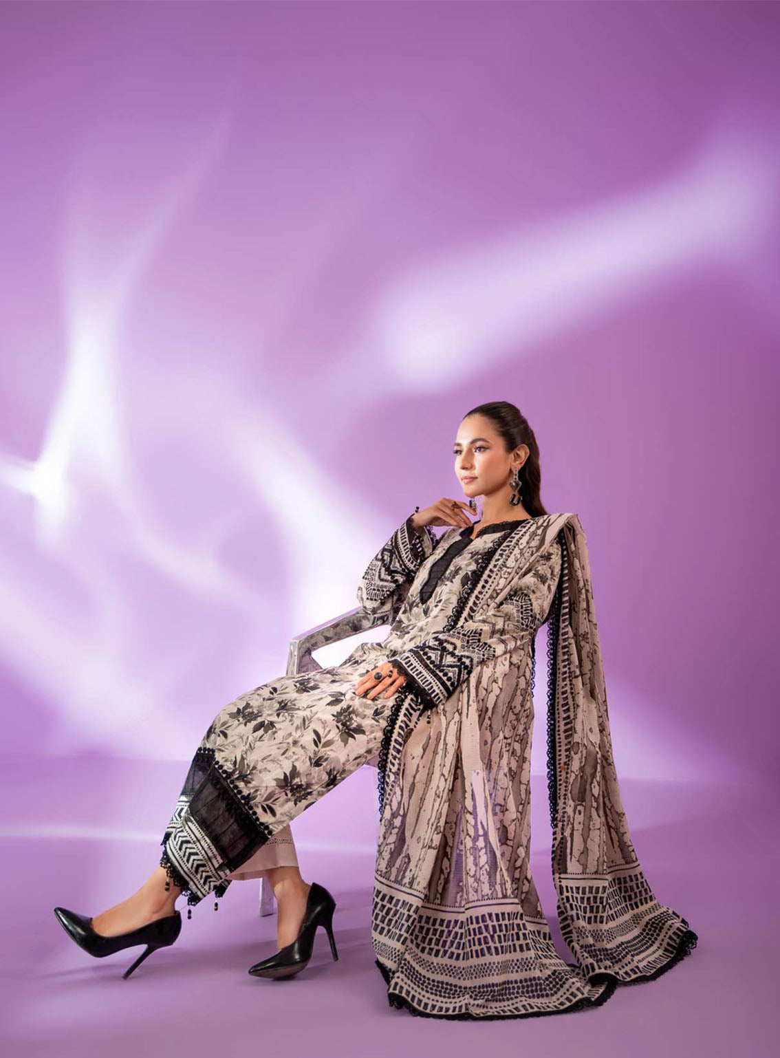 Alzohaib Colors Digital Printed Bana Doriya Dupatta Lawn 3 Piece Unstitched Suit AZ24CL CDB-12 Alzohaib Colors Digital Printed Bana Doriya Dupatta Lawn 3 Piece Unstitched Suit AZ24CL CDB-12