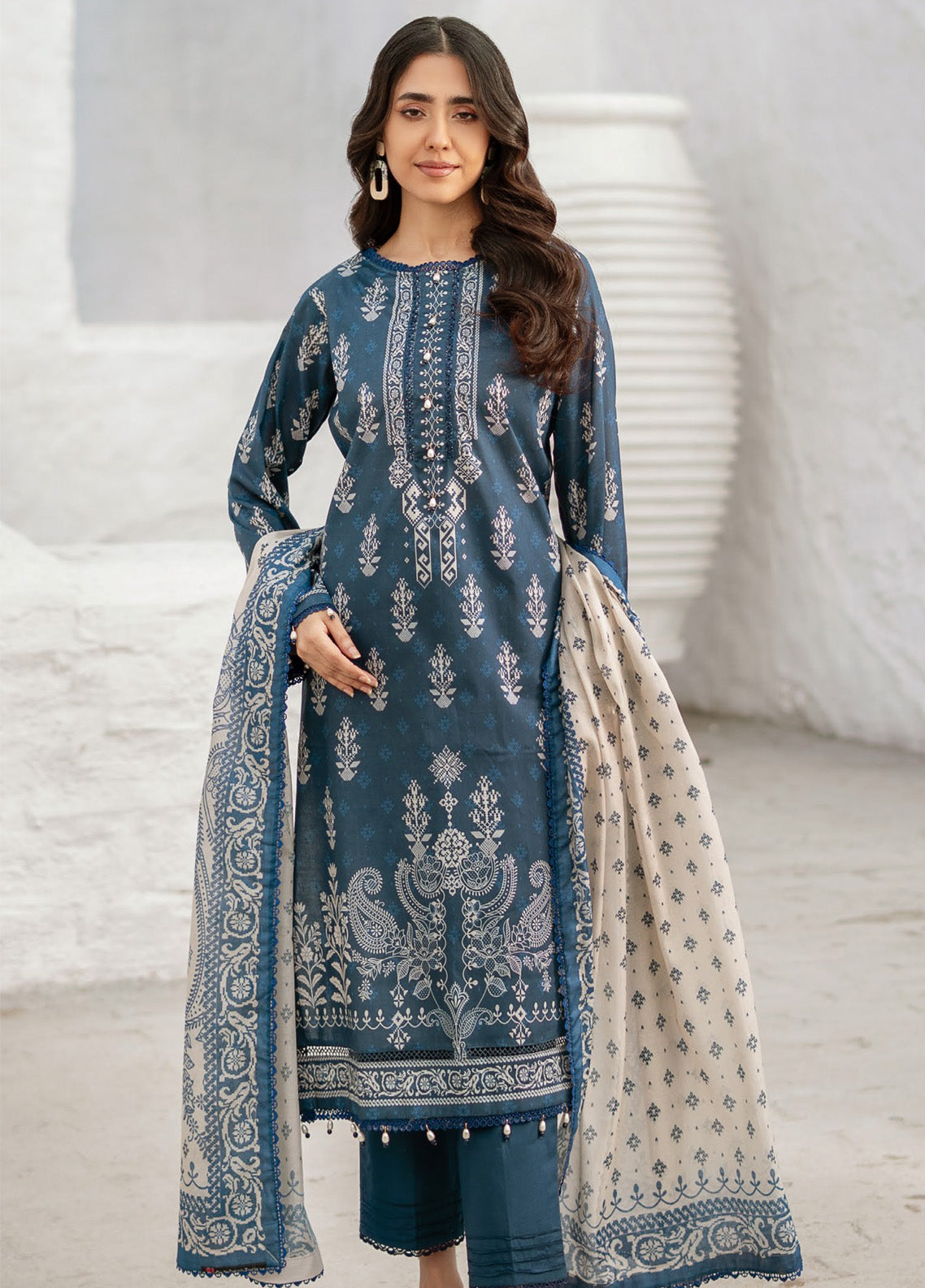 Alzohaib Colors Digital Printed Lawn 3 Piece Unstitched Suit AZ24CDP D-01 Alzohaib Colors Digital Printed Lawn 3 Piece Unstitched Suit AZ24CDP D-01