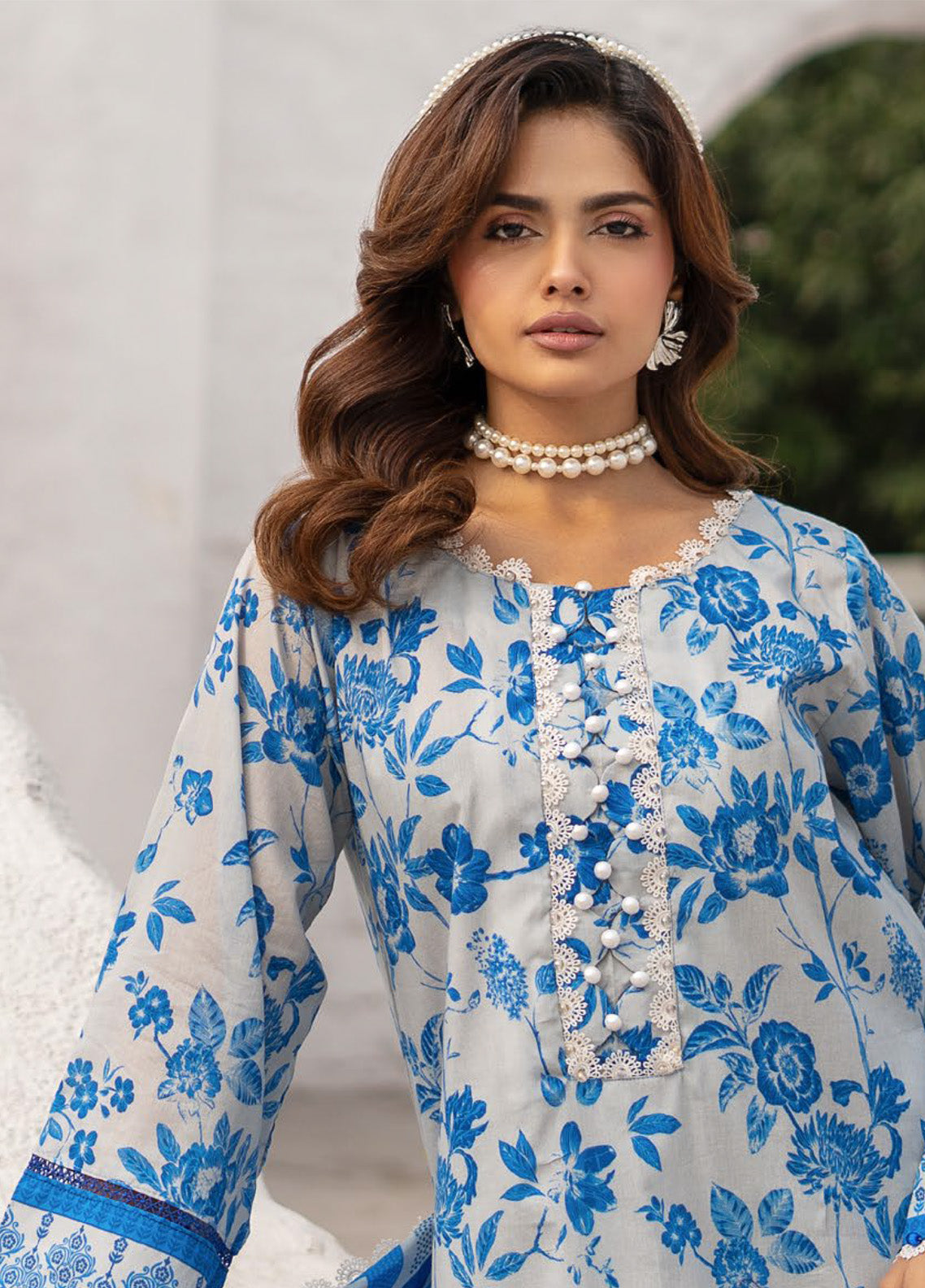 Alzohaib Colors Digital Printed Lawn 3 Piece Unstitched Suit AZ24CDP D-04 Alzohaib Colors Digital Printed Lawn 3 Piece Unstitched Suit AZ24CDP D-04