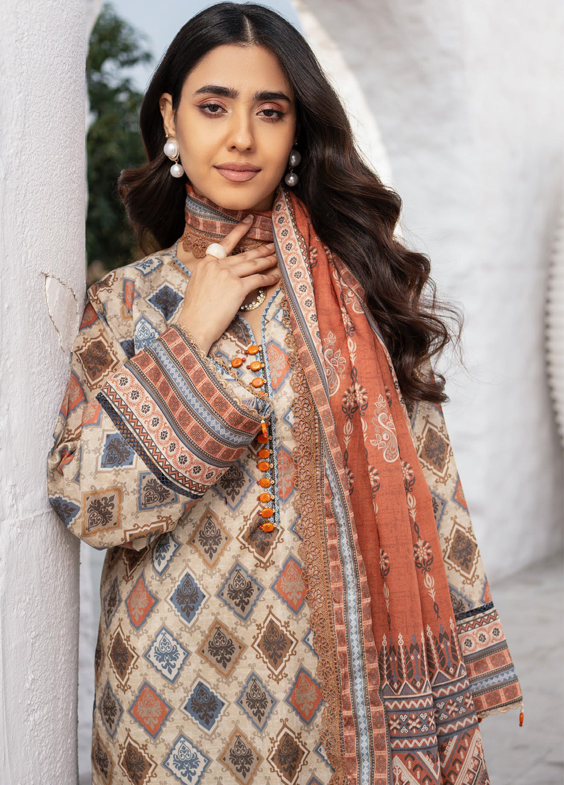 Alzohaib Colors Digital Printed Lawn 3 Piece Unstitched Suit AZ24CDP D-09 Alzohaib Colors Digital Printed Lawn 3 Piece Unstitched Suit AZ24CDP D-09