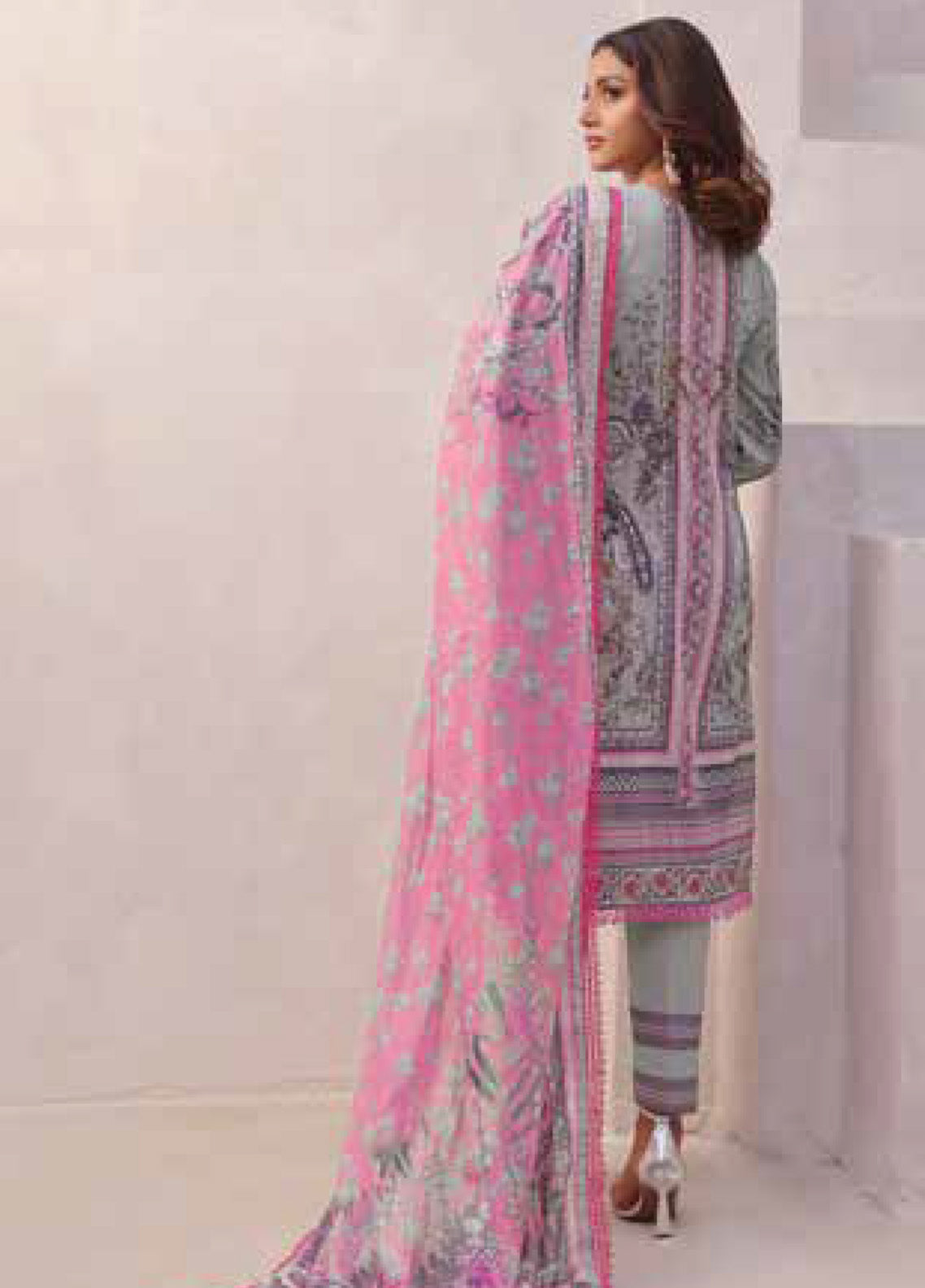 Alzohaib Colors Digital Printed Lawn 3 Piece Unstitched Suit AZ24CDPV4 D-02 Alzohaib Colors Digital Printed Lawn 3 Piece Unstitched Suit AZ24CDPV4 D-02