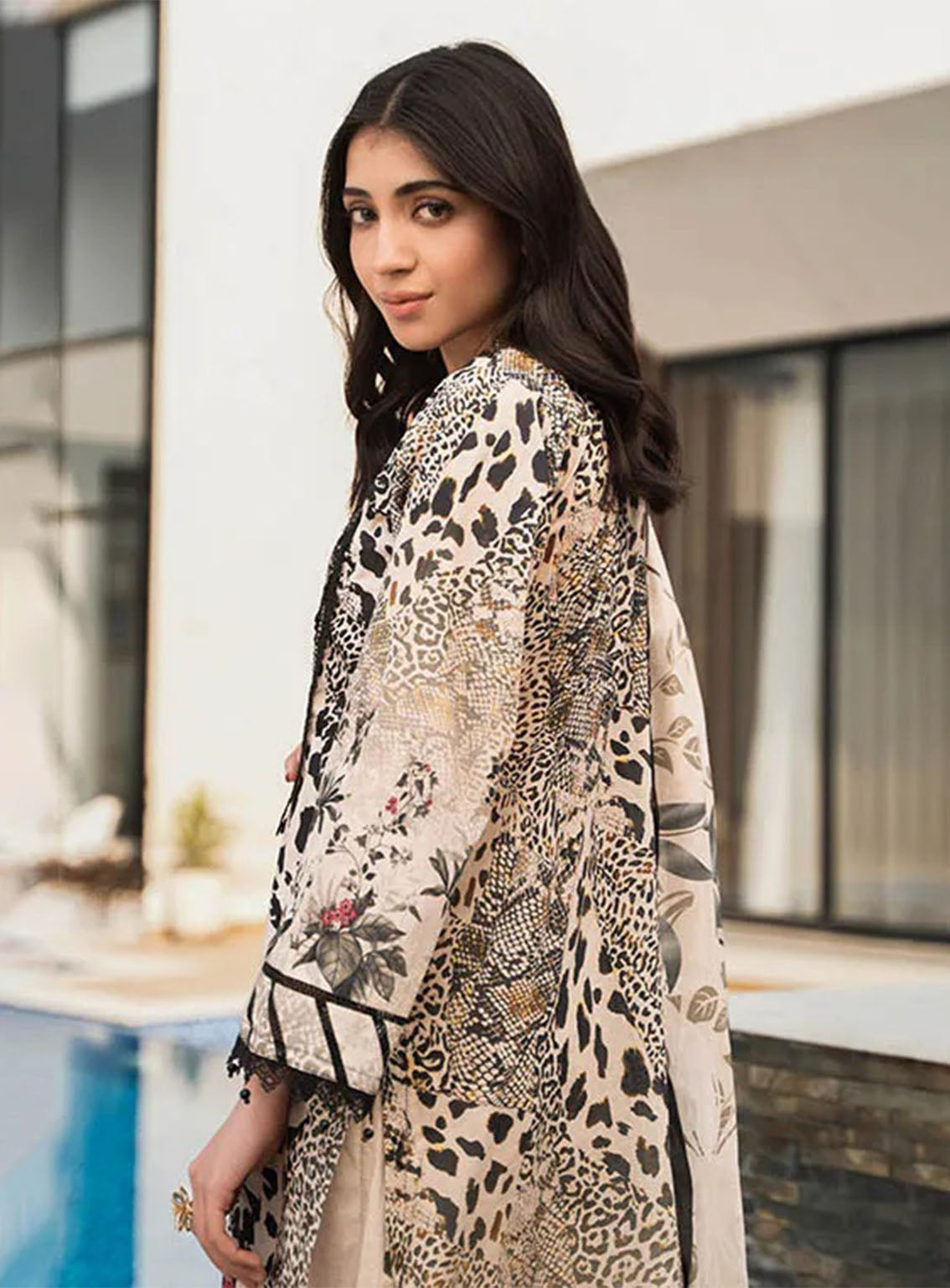 Alzohaib Luxury Printed Lawn 3 Piece Unstitched Suit AZ25LLP D-04 Alzohaib Luxury Printed Lawn 3 Piece Unstitched Suit AZ25LLP D-04
