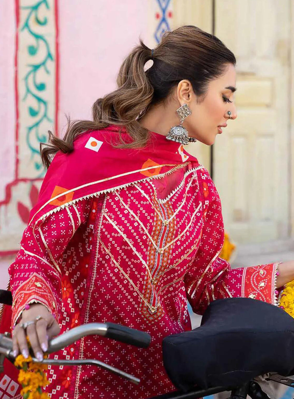 Alzohaib Monsoon Chunri Heritage Printed Lawn 3 Piece Unstitched Suit AZ24MCH MSH-06 Alzohaib Monsoon Chunri Heritage Printed Lawn 3 Piece Unstitched Suit AZ24MCH MSH-06