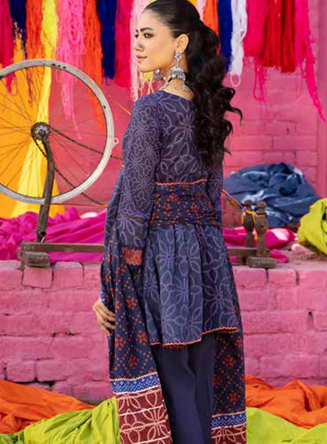 Alzohaib Monsoon Chunri Heritage Printed Lawn 3 Piece Unstitched Suit AZ24MCH MSH-08 Alzohaib Monsoon Chunri Heritage Printed Lawn 3 Piece Unstitched Suit AZ24MCH MSH-08
