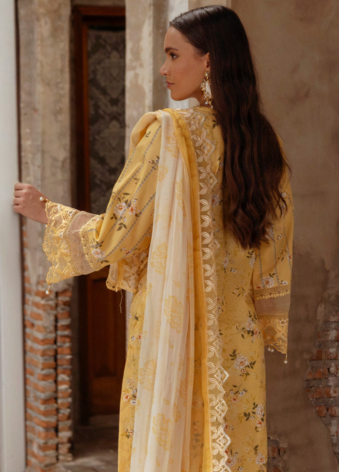 Alzohaib Sunshine Bloom Embroidered Cambric 3 Piece Unstitched Suit AZ24SBCW SB-02 Alzohaib Sunshine Bloom Embroidered Cambric 3 Piece Unstitched Suit AZ24SBCW SB-02