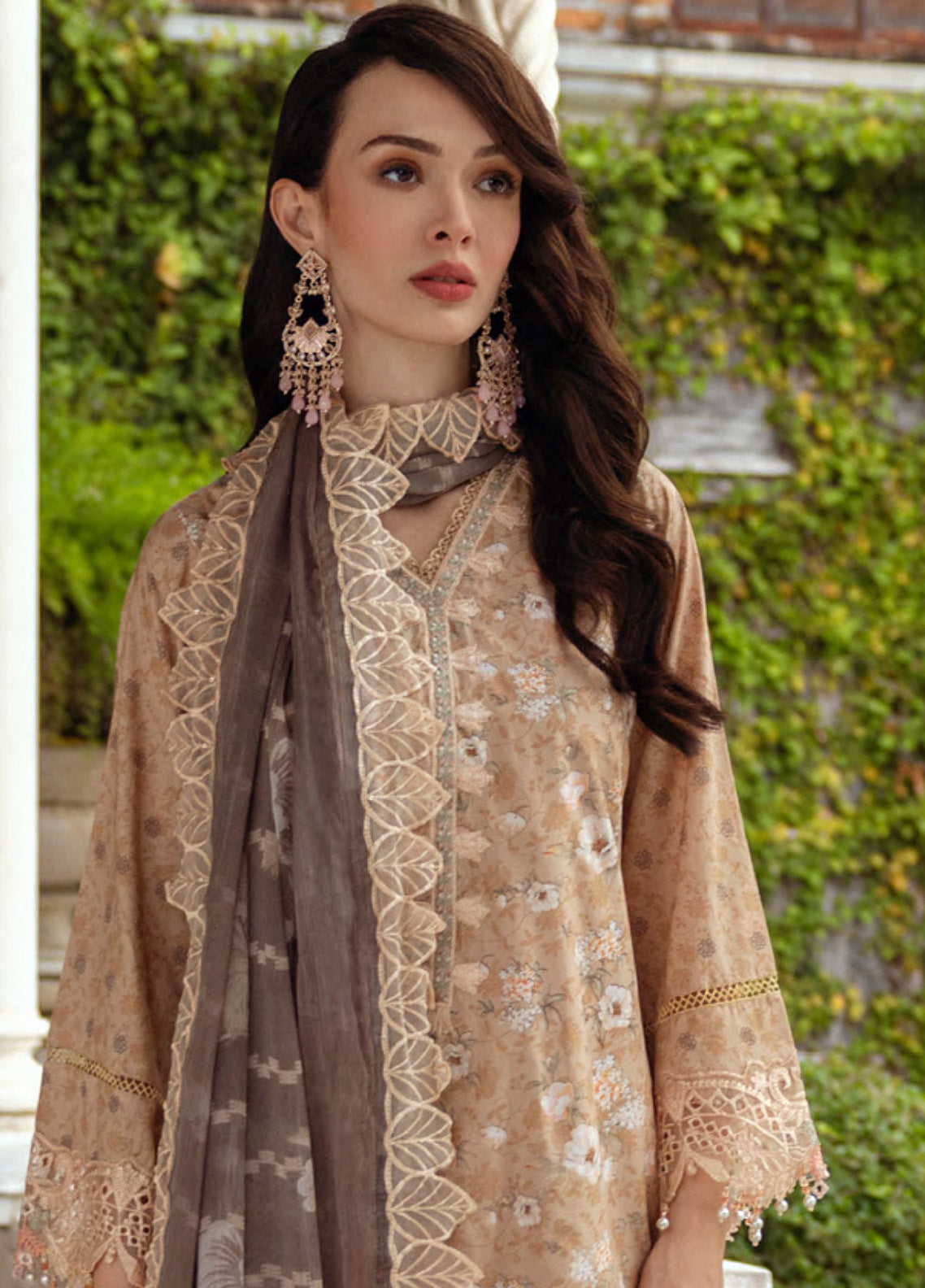Alzohaib Sunshine Bloom Embroidered Cambric 3 Piece Unstitched Suit AZ24SBCW SB-05 Alzohaib Sunshine Bloom Embroidered Cambric 3 Piece Unstitched Suit AZ24SBCW SB-05