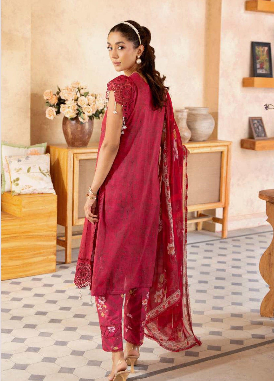 Alzohaib Sunshine Bloom Embroidered Lawn 3 Piece Unstitched Suit AZ24SBPK D-SPK-04 Alzohaib Sunshine Bloom Embroidered Lawn 3 Piece Unstitched Suit AZ24SBPK D-SPK-04