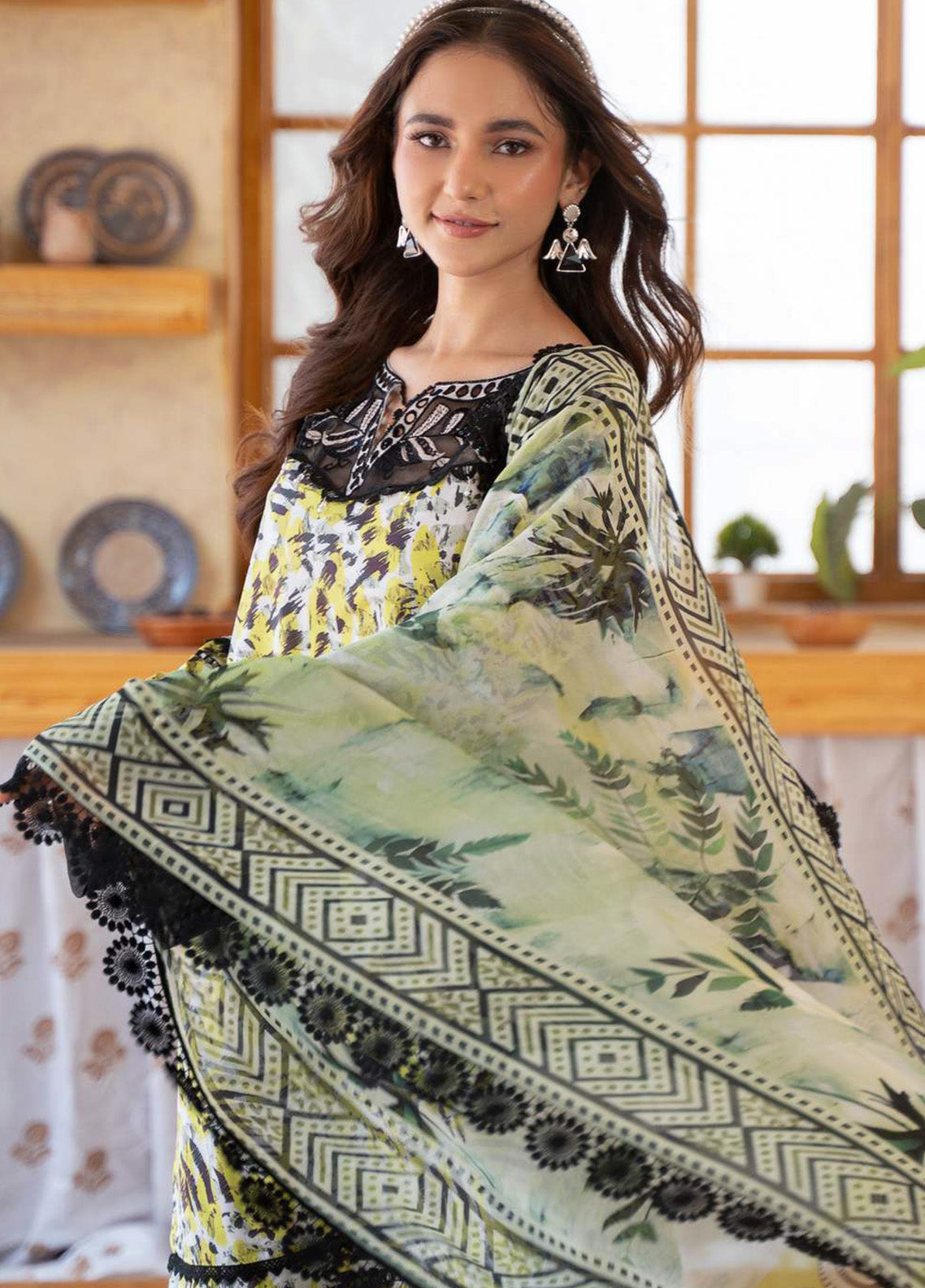 Alzohaib Sunshine Bloom Embroidered Lawn 3 Piece Unstitched Suit AZ24SBPK D-SPK-07 Alzohaib Sunshine Bloom Embroidered Lawn 3 Piece Unstitched Suit AZ24SBPK D-SPK-07