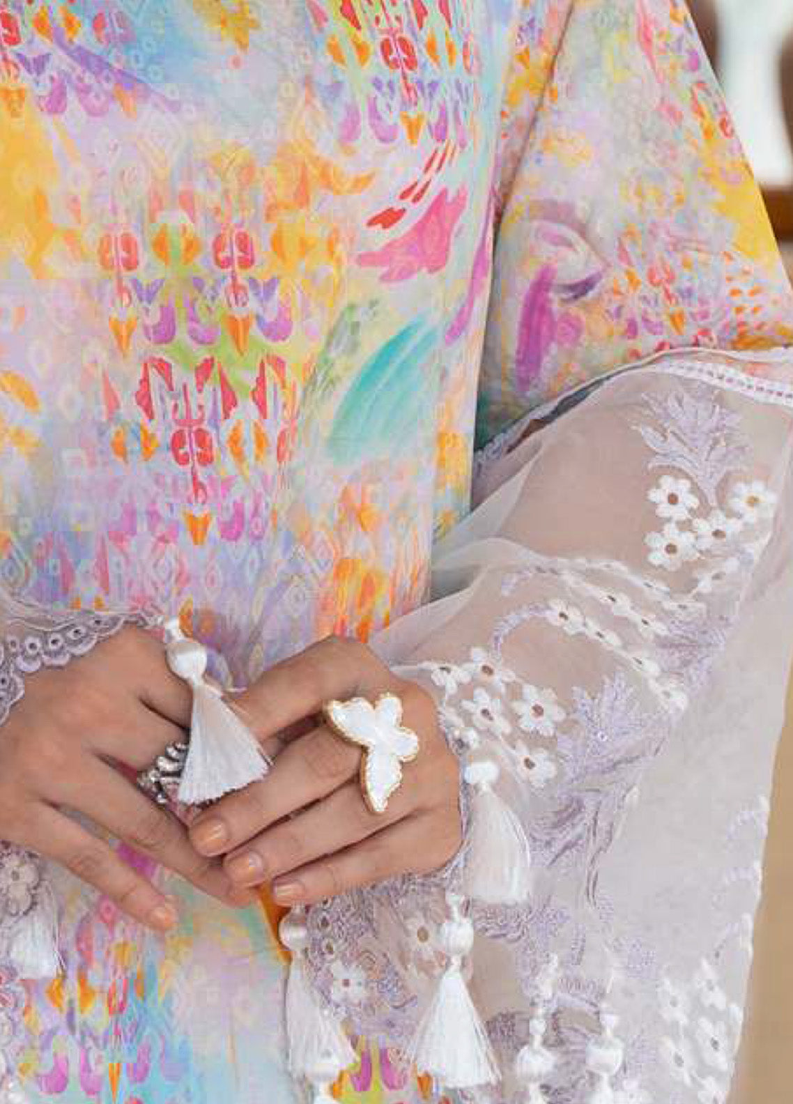 Alzohaib Sunshine Bloom Embroidered Lawn 3 Piece Unstitched Suit AZ24SBPK D-SPK-09 Alzohaib Sunshine Bloom Embroidered Lawn 3 Piece Unstitched Suit AZ24SBPK D-SPK-09