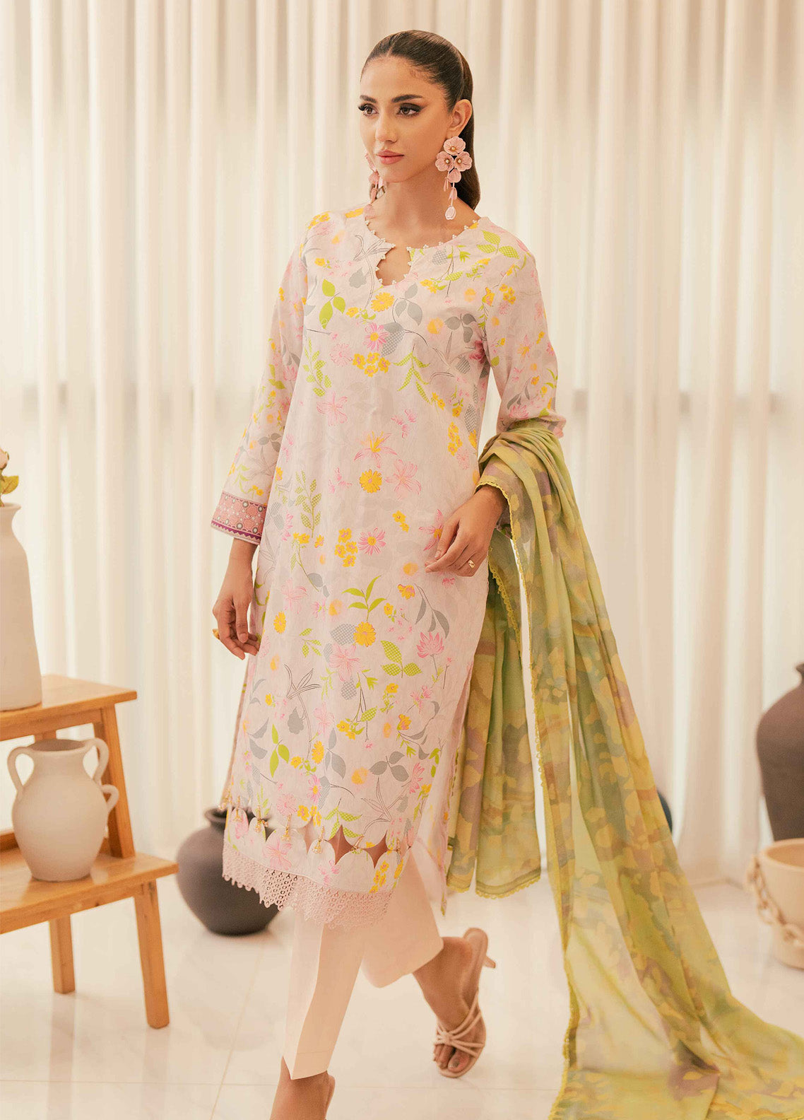 Alzohaib Sunshine Bloom Printed Cotton Satin 3 Piece Unstitched Suit AZ24SB SCS-03 Alzohaib Sunshine Bloom Printed Cotton Satin 3 Piece Unstitched Suit AZ24SB SCS-03