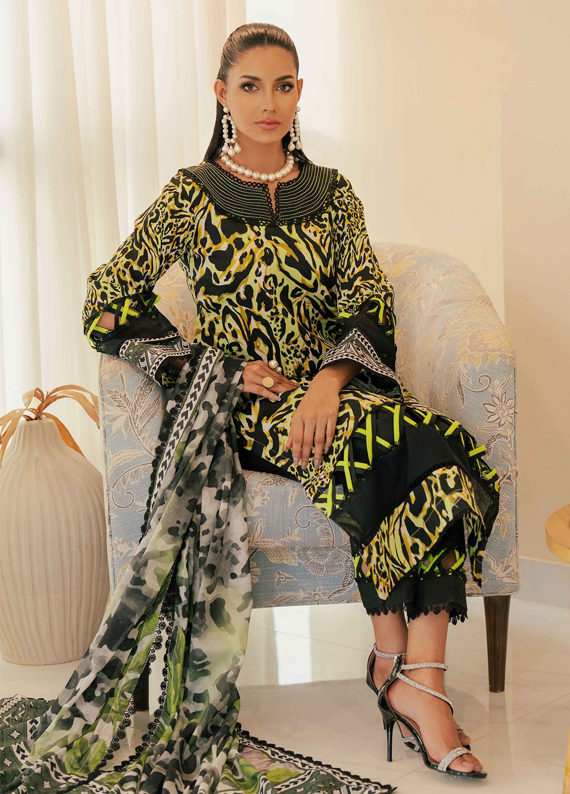 Alzohaib Sunshine Bloom Printed Cotton Satin 3 Piece Unstitched Suit AZ24SB SCS-10 Alzohaib Sunshine Bloom Printed Cotton Satin 3 Piece Unstitched Suit AZ24SB SCS-10