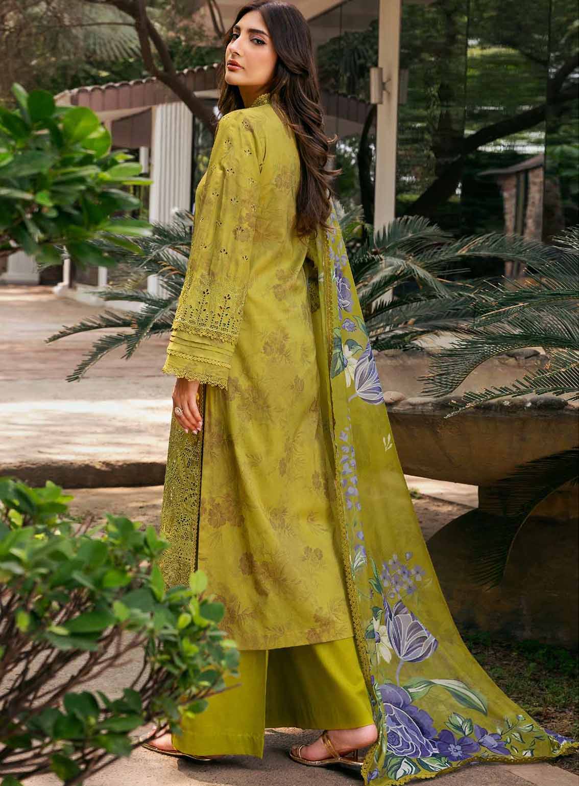 Amal By Motifz Embroidered Lawn 3 Piece Unstitched Suit MT25EELD2 D-5363 NESSA Amal By Motifz Embroidered Lawn 3 Piece Unstitched Suit MT25EELD2 D-5363 NESSA