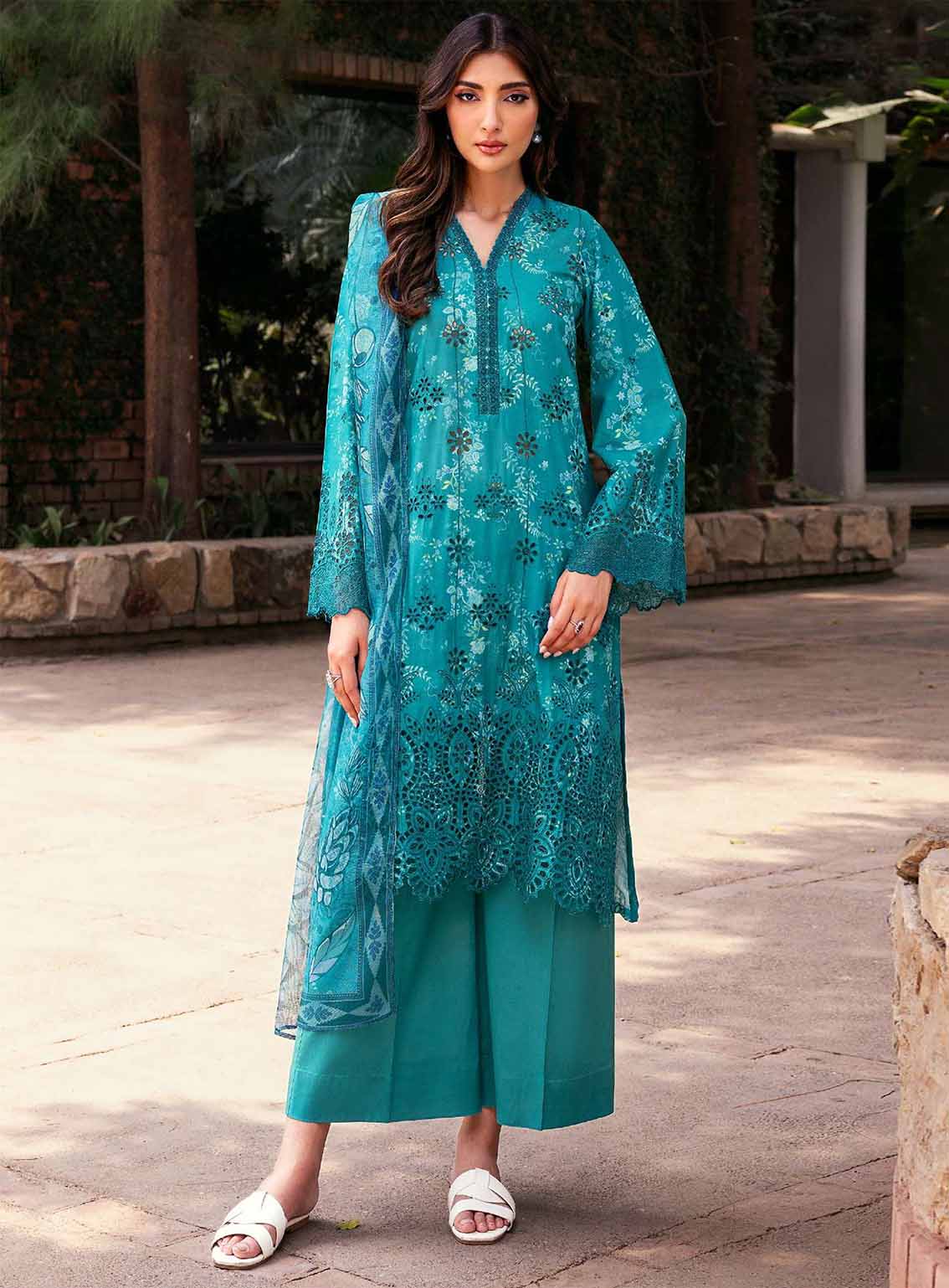 Amal By Motifz Embroidered Lawn 3 Piece Unstitched Suit MT25EELD2 D-5366 BRYNLEE Amal By Motifz Embroidered Lawn 3 Piece Unstitched Suit MT25EELD2 D-5366 BRYNLEE
