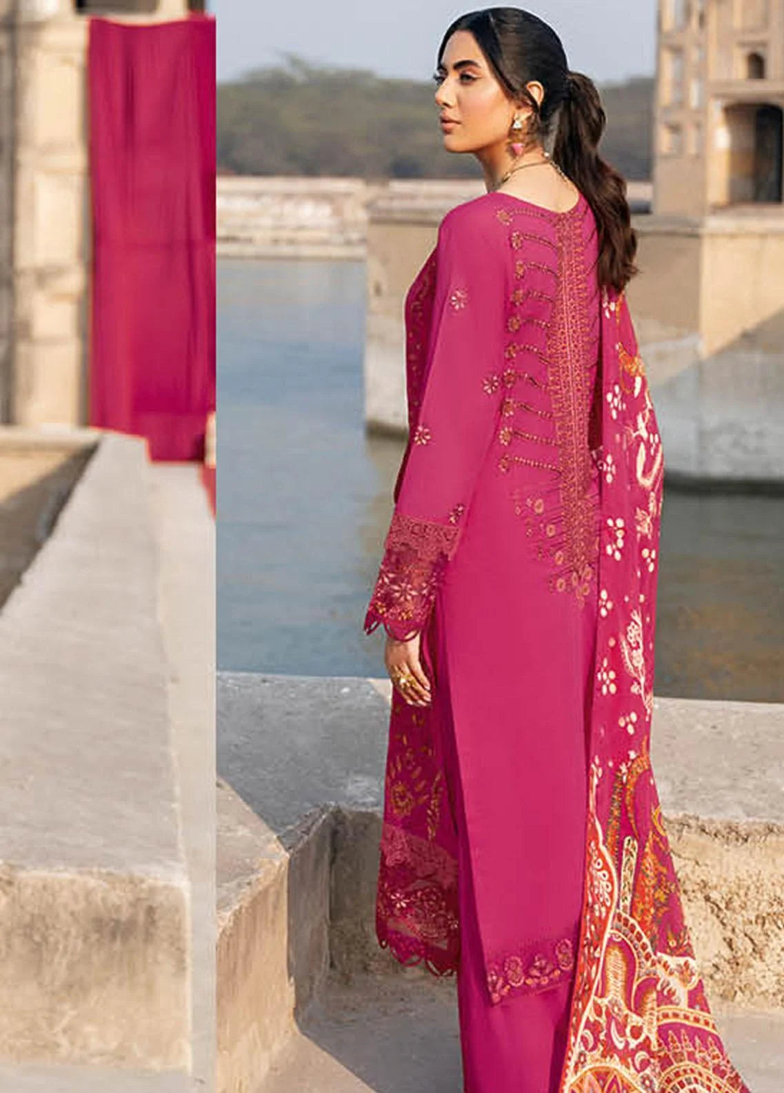 Andaaz By Ramsha Embroidered Lawn Unstitched 3 Piece Suit - 03 Andaaz By Ramsha Embroidered Lawn Unstitched 3 Piece Suit - 03