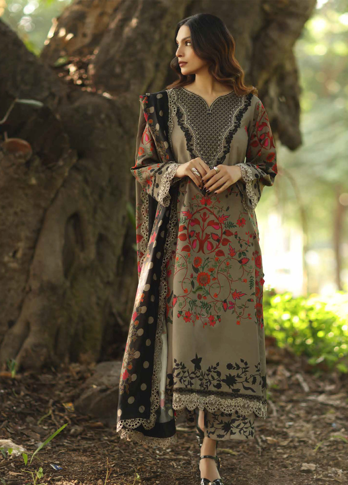 Aniiq By Charizma Embroidered Linen 3 Piece Unstitched Suit CH25AELV2 D-ANW6-12 Aniiq By Charizma Embroidered Linen 3 Piece Unstitched Suit CH25AELV2 D-ANW6-12