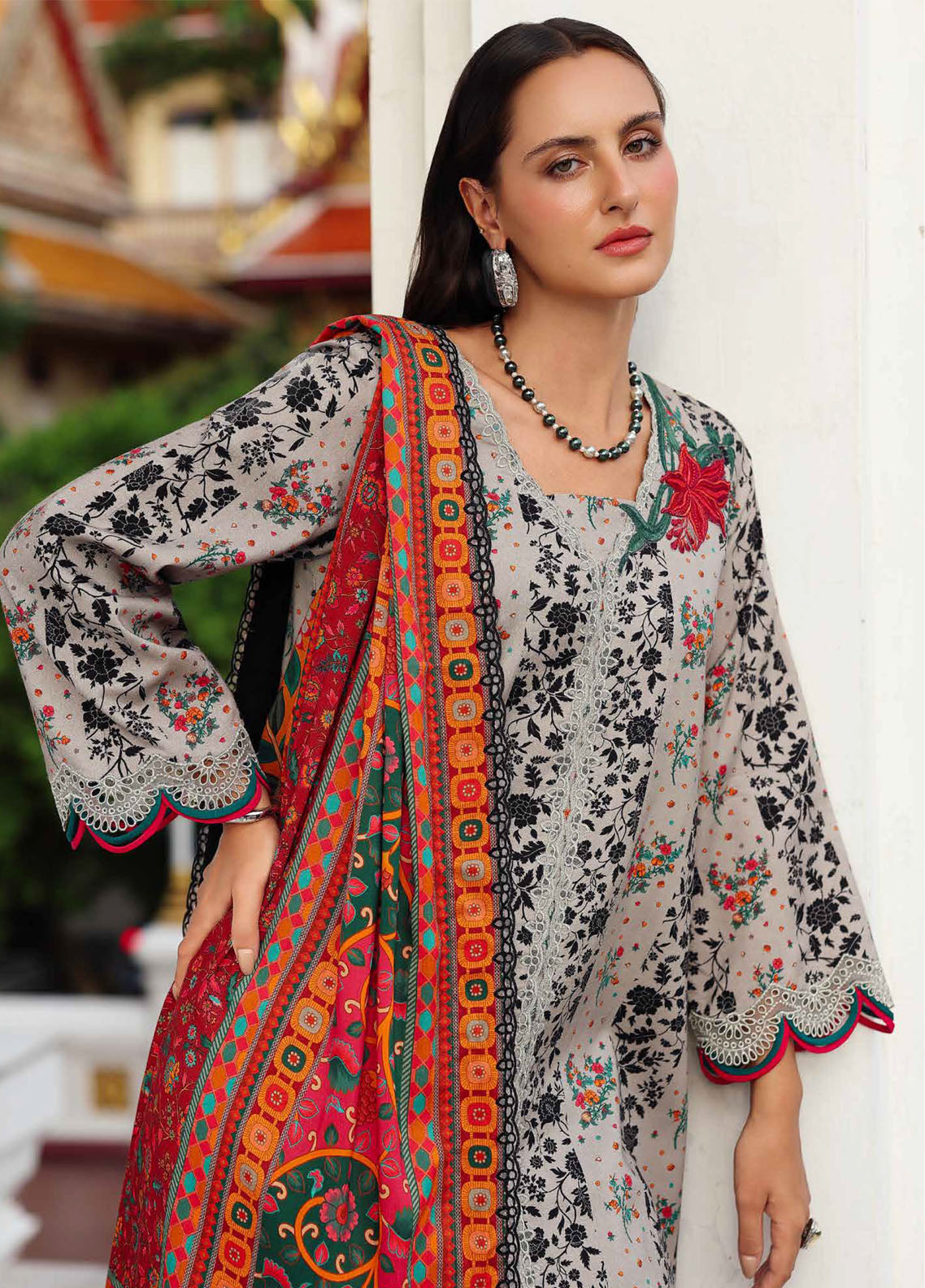 Aniiq By Charizma Embroidered Linen 3 Piece Unstitched Suit CH25AELV2 D-ANW6-19 Aniiq By Charizma Embroidered Linen 3 Piece Unstitched Suit CH25AELV2 D-ANW6-19