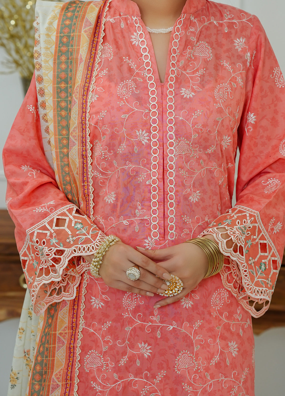 Anmol By VS Textile Embroidered Lawn 3 Piece Unstitched Suit VS25APE D-3430 Anmol By VS Textile Embroidered Lawn 3 Piece Unstitched Suit VS25APE D-3430