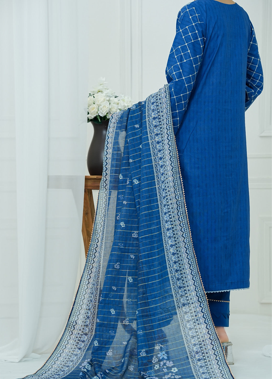 Anmol By VS Textile Embroidered Lawn 3 Piece Unstitched Suit VS25APE D-3432 Anmol By VS Textile Embroidered Lawn 3 Piece Unstitched Suit VS25APE D-3432