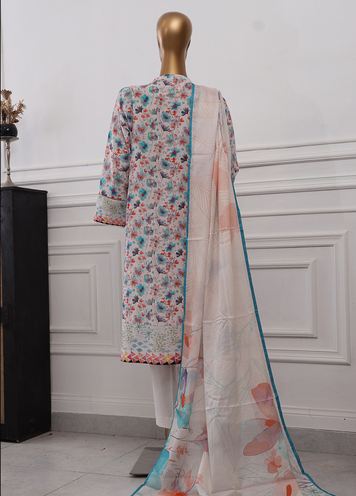 Anmol By HZ Textile Chikankari Embroidered Lawn 3 Piece Unstitched Suit HZ25A ACE-1072 Anmol By HZ Textile Chikankari Embroidered Lawn 3 Piece Unstitched Suit HZ25A ACE-1072