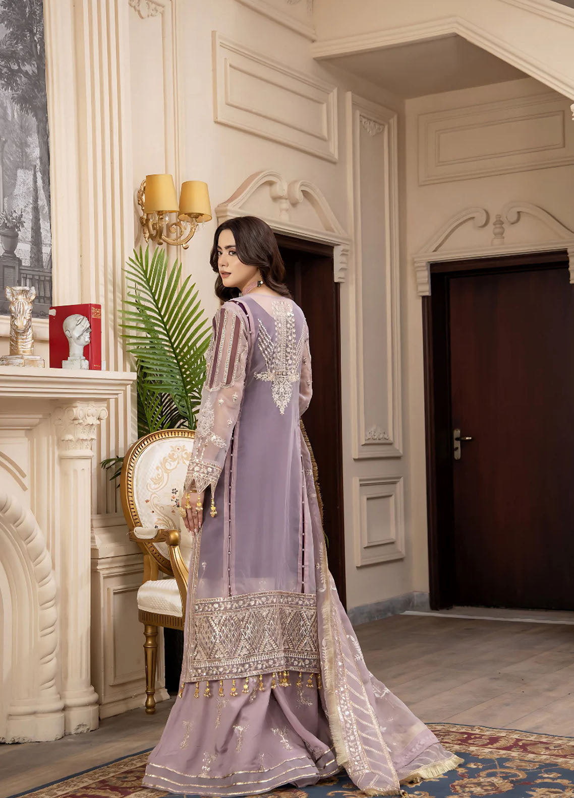 Areesha Luxury Embroidered Organza 3 Piece Unstitched Suit ARE25LC D-04 ROYAL LILAC Areesha Luxury Embroidered Organza 3 Piece Unstitched Suit ARE25LC D-04 ROYAL LILAC