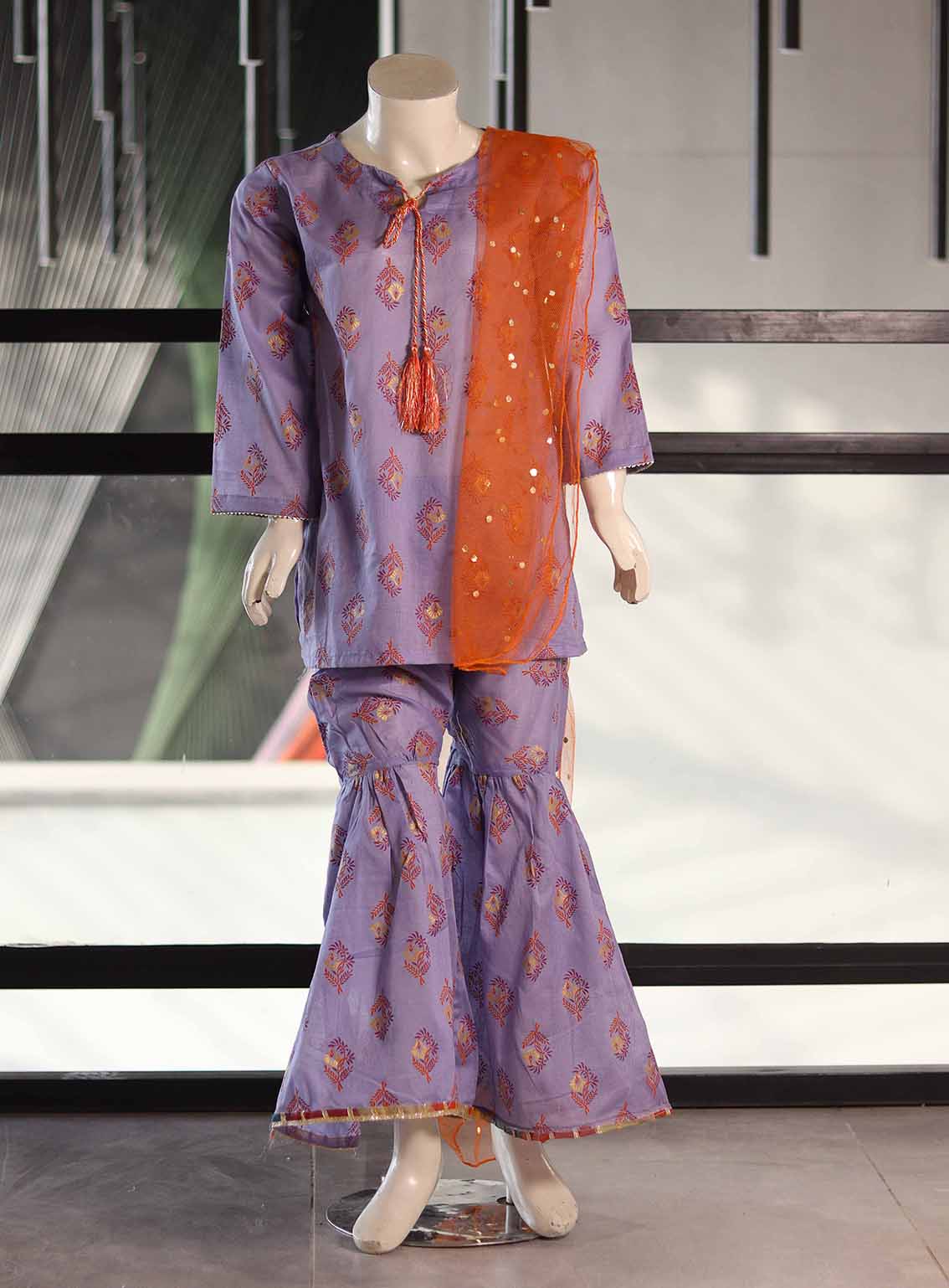 Aroob Embroidered Lawn 3 Piece Stitched Suit ARB25G D-PP-0063 Aroob Embroidered Lawn 3 Piece Stitched Suit ARB25G D-PP-0063