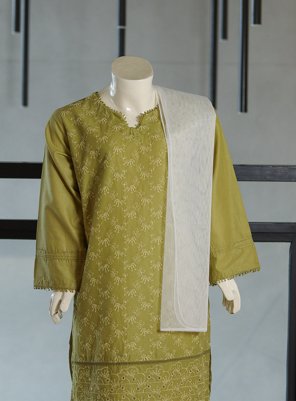 Aroob Fancy Embroidered Cotton Suit Stitch 3 Piece ARB24G D-0187 Aroob Fancy Embroidered Cotton Suit Stitch 3 Piece ARB24G D-0187