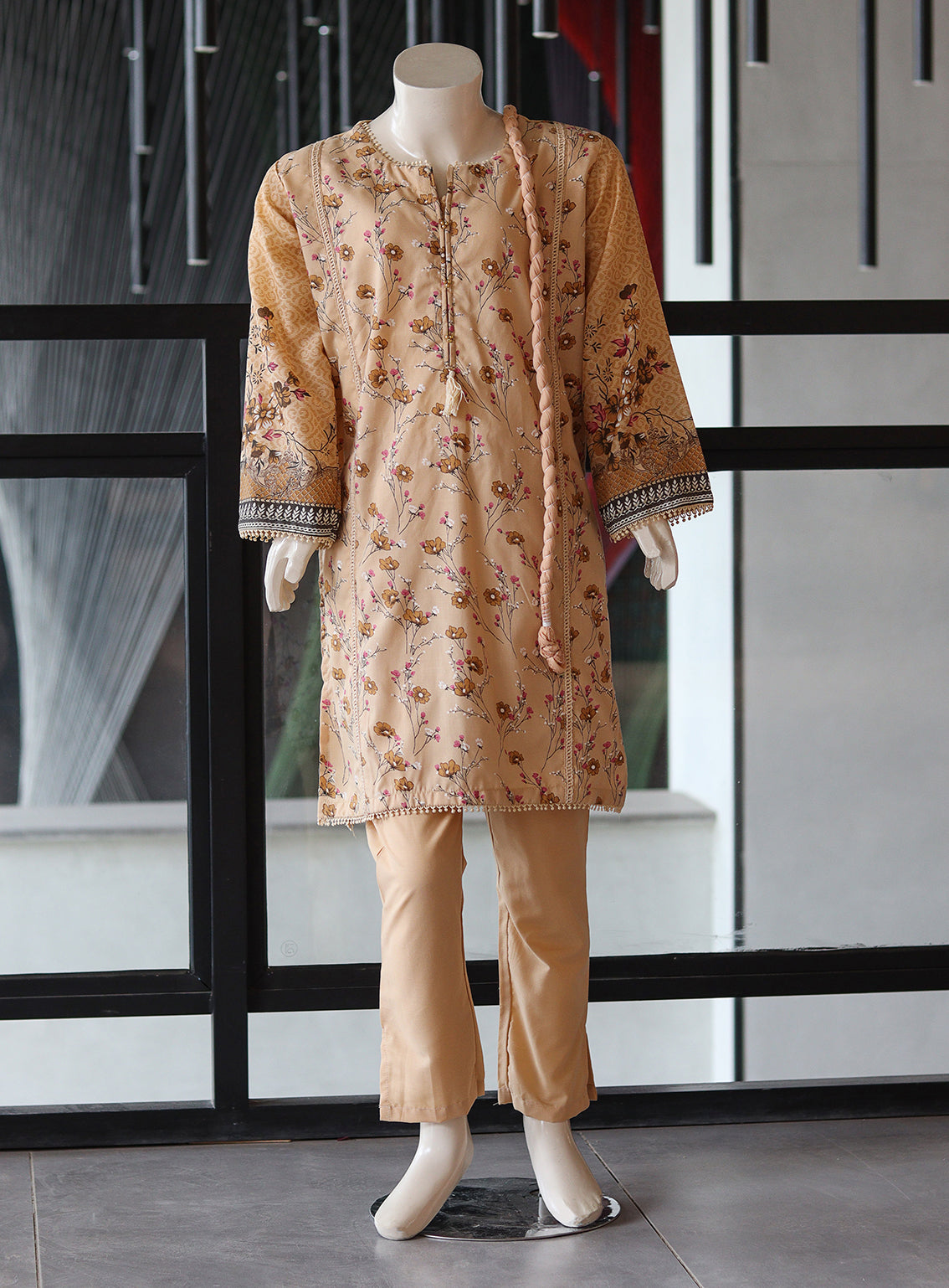 Aroob Fancy Embroidered Cotton Suit Stitch 3 Piece ARB24G D-093 Aroob Fancy Embroidered Cotton Suit Stitch 3 Piece ARB24G D-093