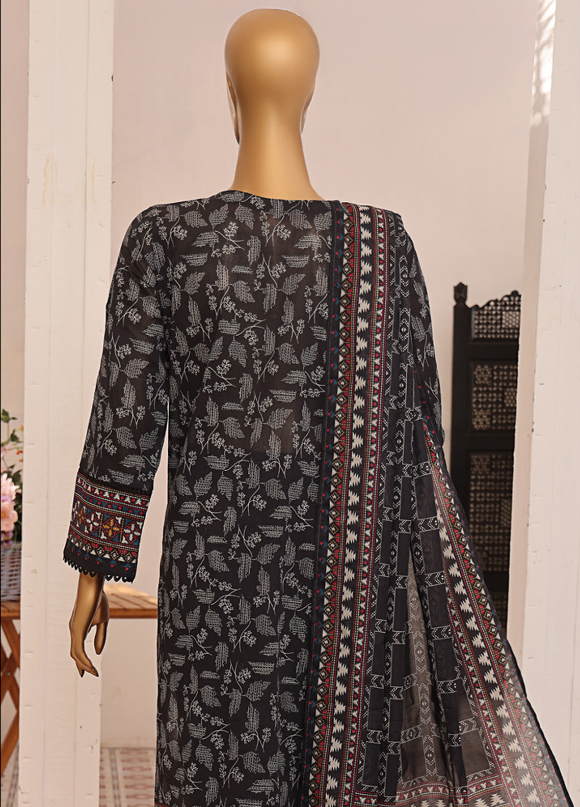 Asasa By HZ Textile Embroidered Lawn 3 Piece Unstitched Suit HZ25APE AJE-302 Asasa By HZ Textile Embroidered Lawn 3 Piece Unstitched Suit HZ25APE AJE-302