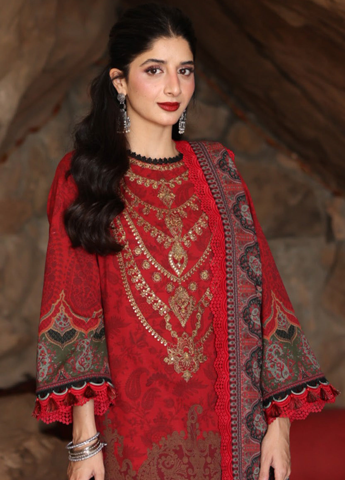 Asim Jofa Embroidered Khaddar Winter 3 Piece Unstitched Suit AJ24UW AJUW-02 Asim Jofa Embroidered Khaddar Winter 3 Piece Unstitched Suit AJ24UW AJUW-02