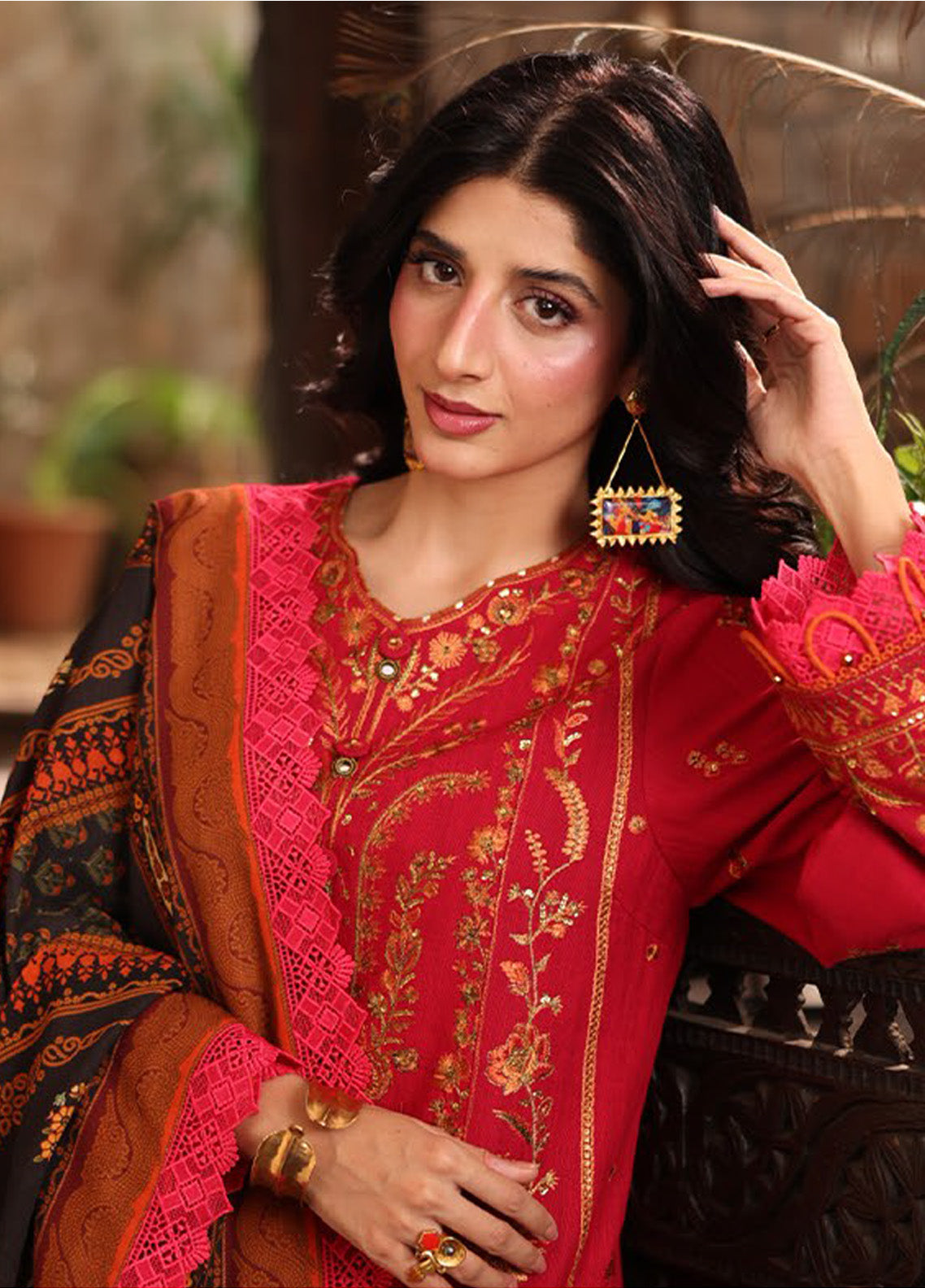 Asim Jofa Embroidered Khaddar Winter 3 Piece Unstitched Suit AJ24UW AJUW-12 Asim Jofa Embroidered Khaddar Winter 3 Piece Unstitched Suit AJ24UW AJUW-12